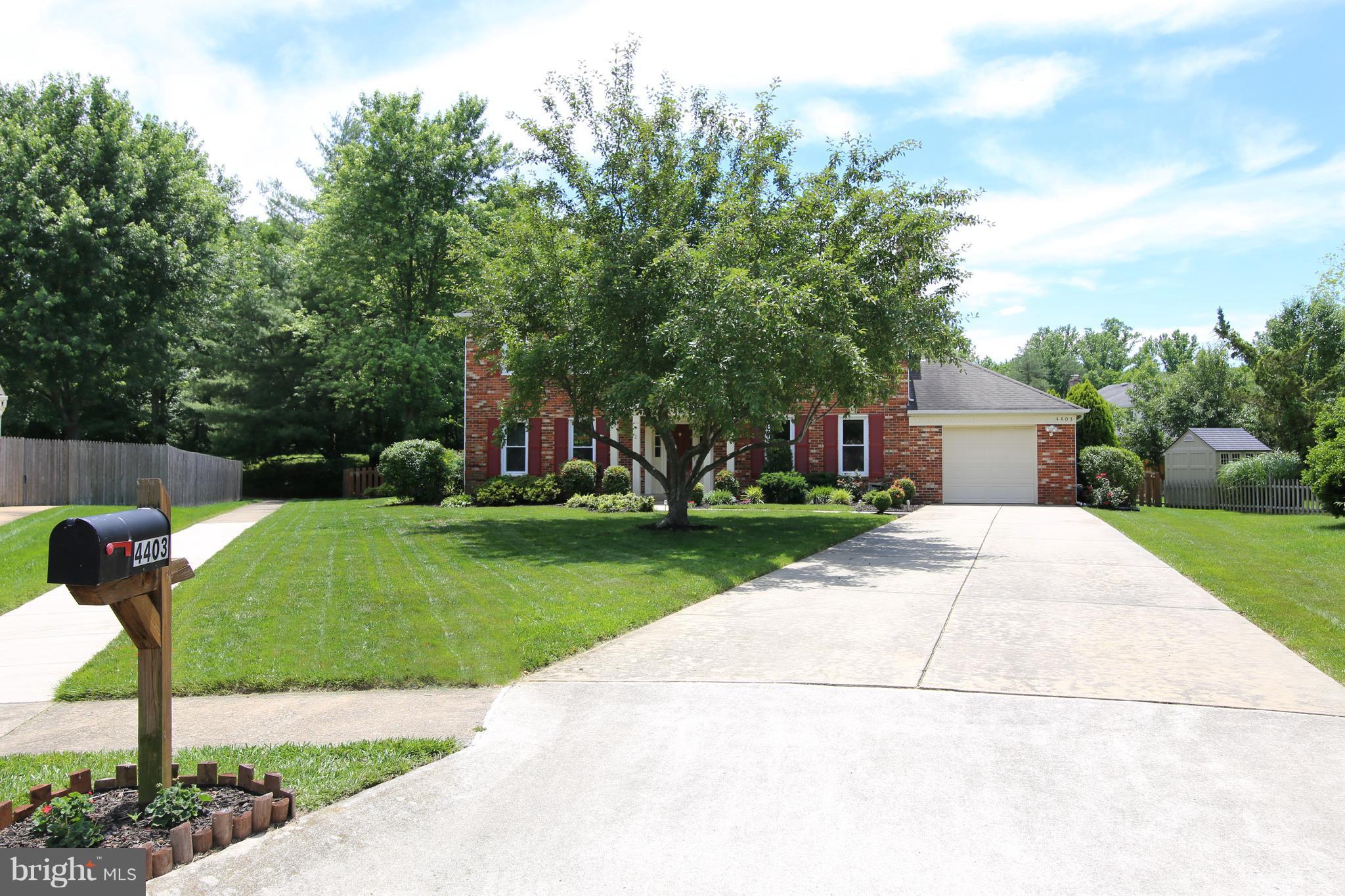 STONEYBROOKE - Residential Lease