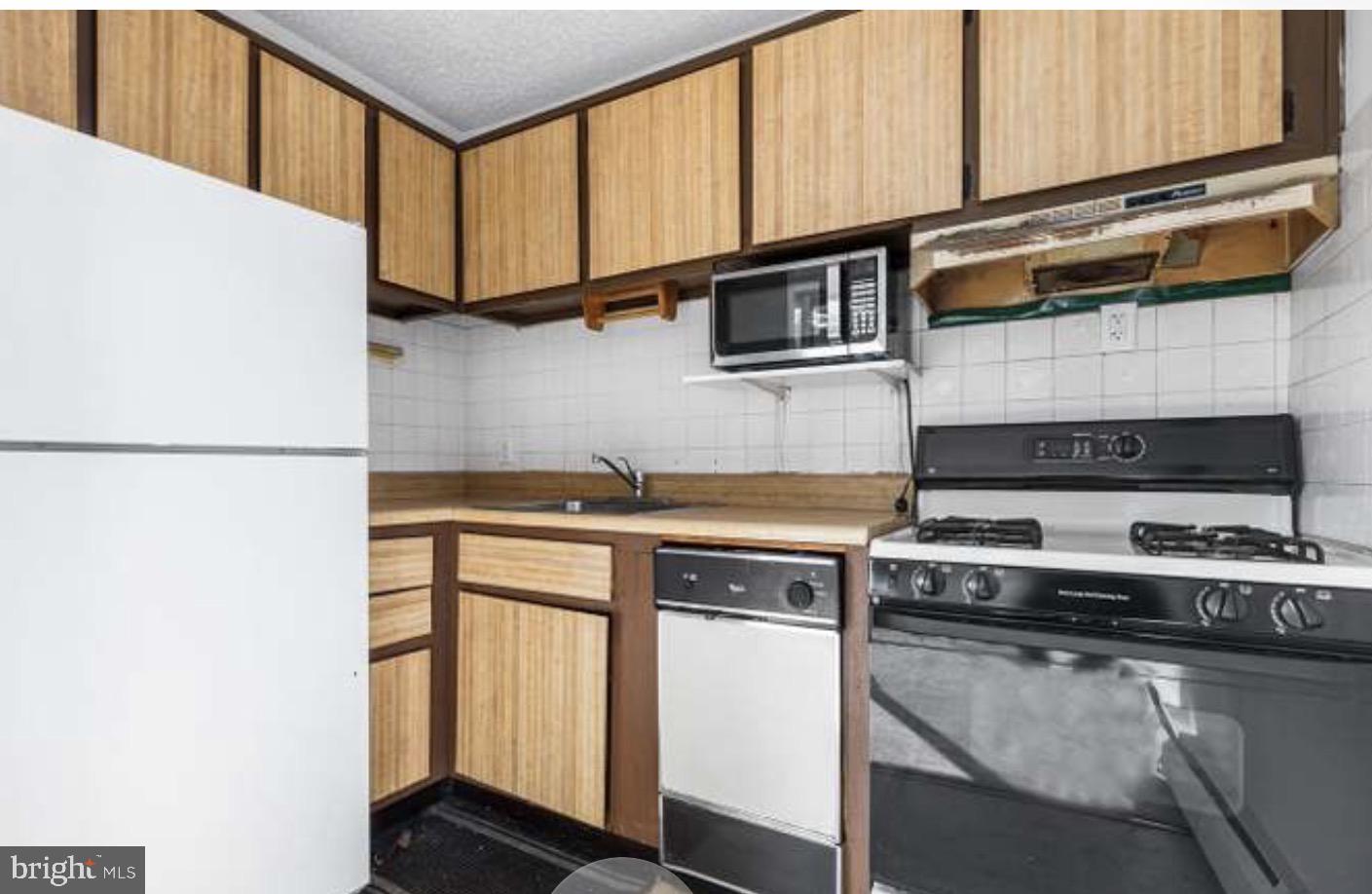 100 E GLENOLDEN AVENUE E R-19