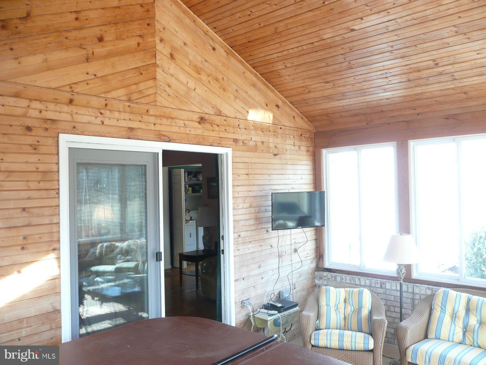 ACADEMY HILLS - Residential