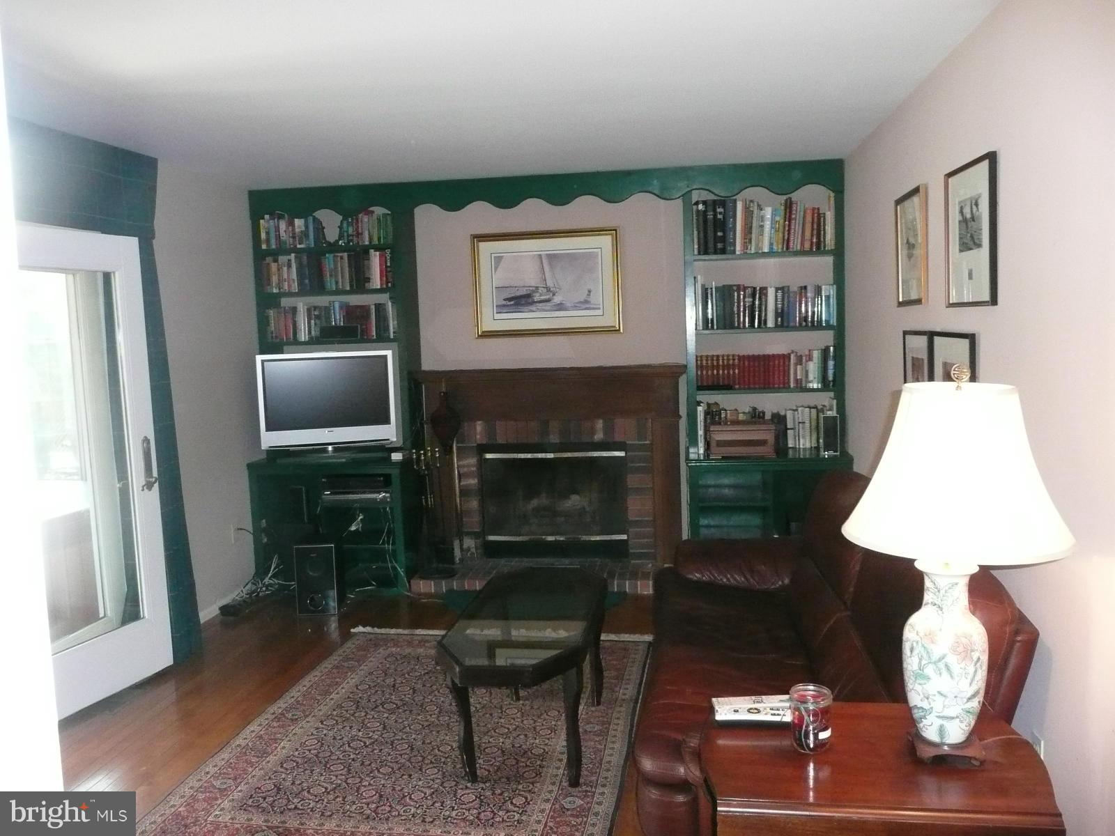 ACADEMY HILLS - Residential