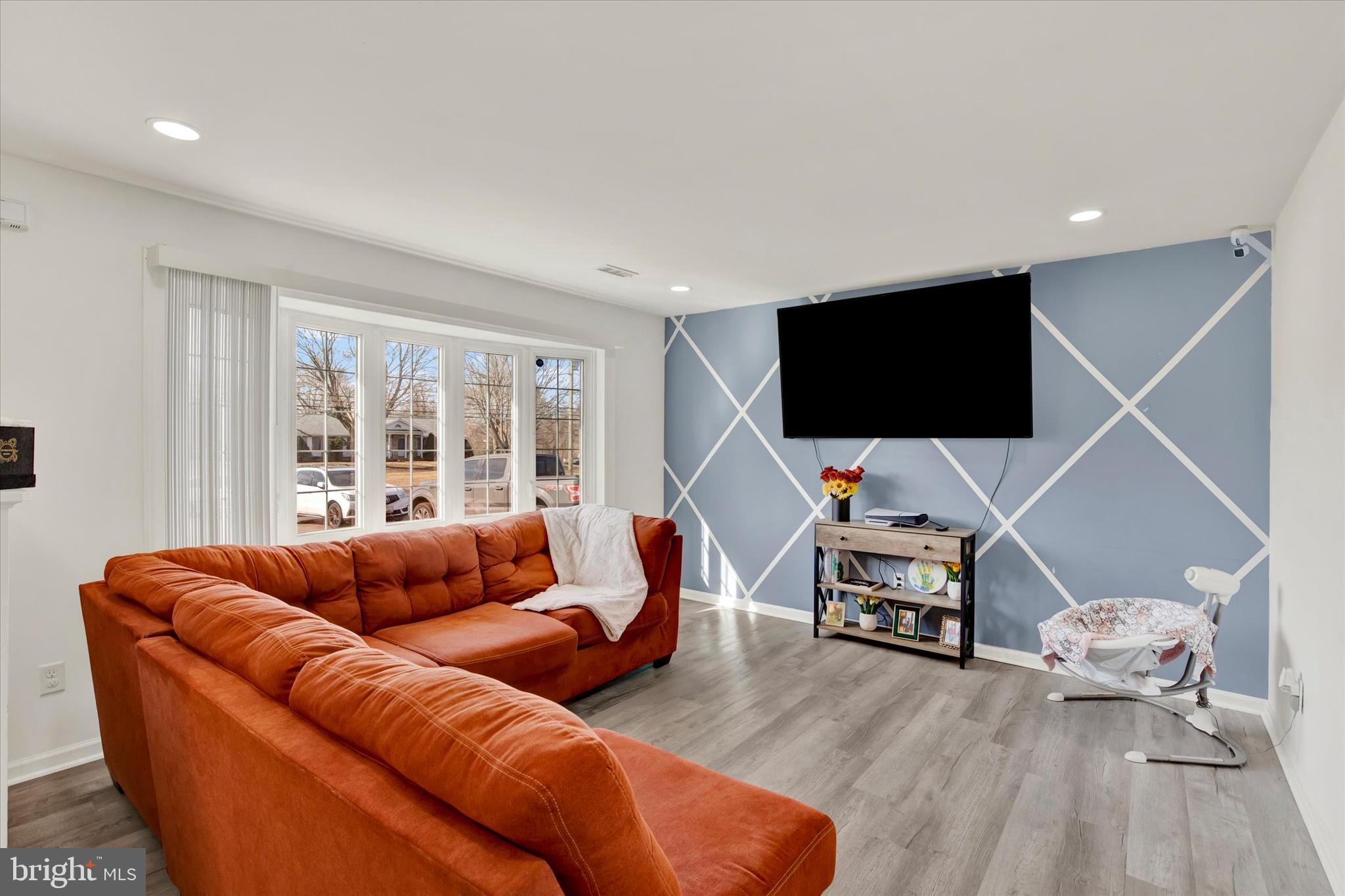 2015 S FOUNTAIN GREEN ROAD