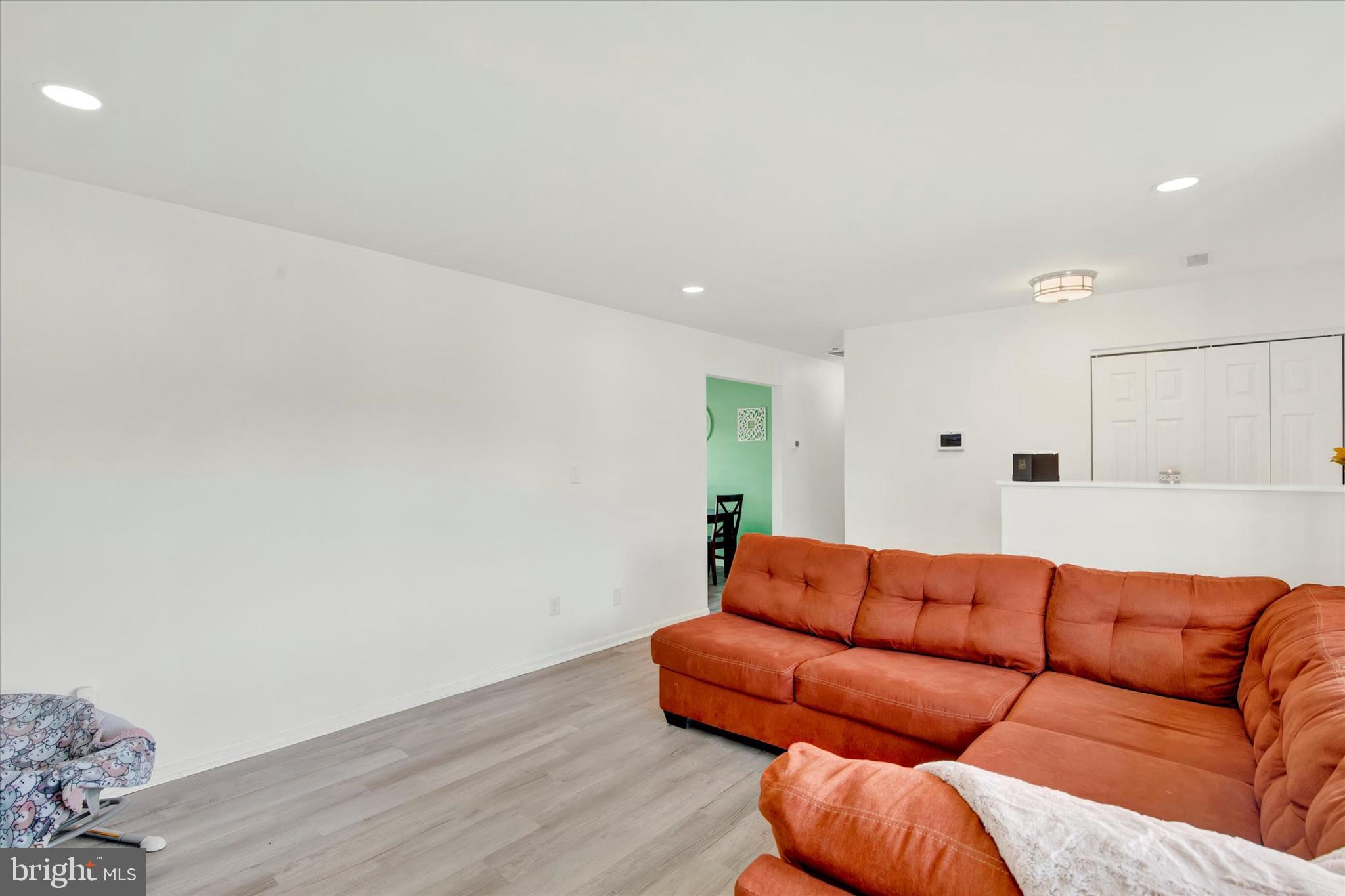 2015 S FOUNTAIN GREEN ROAD