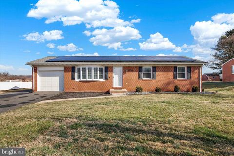 Photo of 2015 S Fountain Green Road, BEL AIR, MD 21015 (MLS # MDHR2052608)