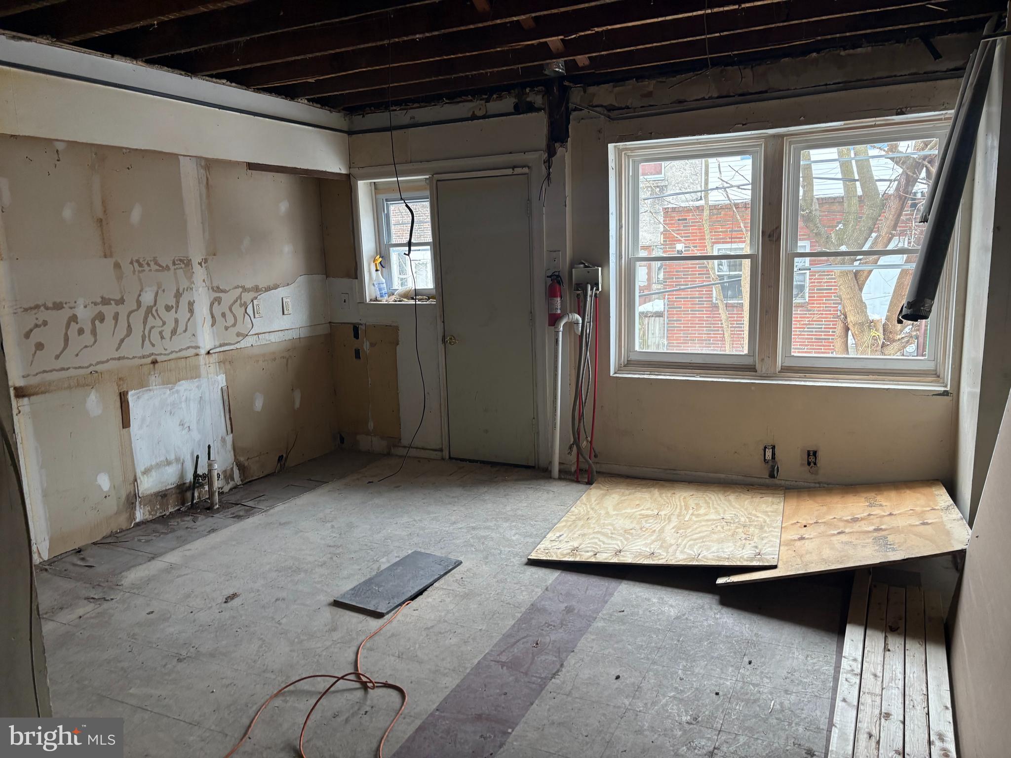 ELMWOOD PARK - Residential