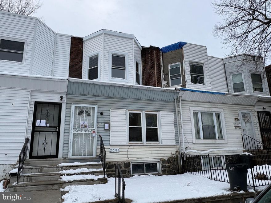 Great opportunity in the Elmwood Park area with a blank canvas! Renovate this home to check all of your boxes, whether you seek high end finishes, or aspire to create a cash-flowing rental property. The home is down to the studs for the most part, limiting your demo expenses. With ARVs in the $140+ range,  this is a perfect addition to your portfolio, or to build equity.