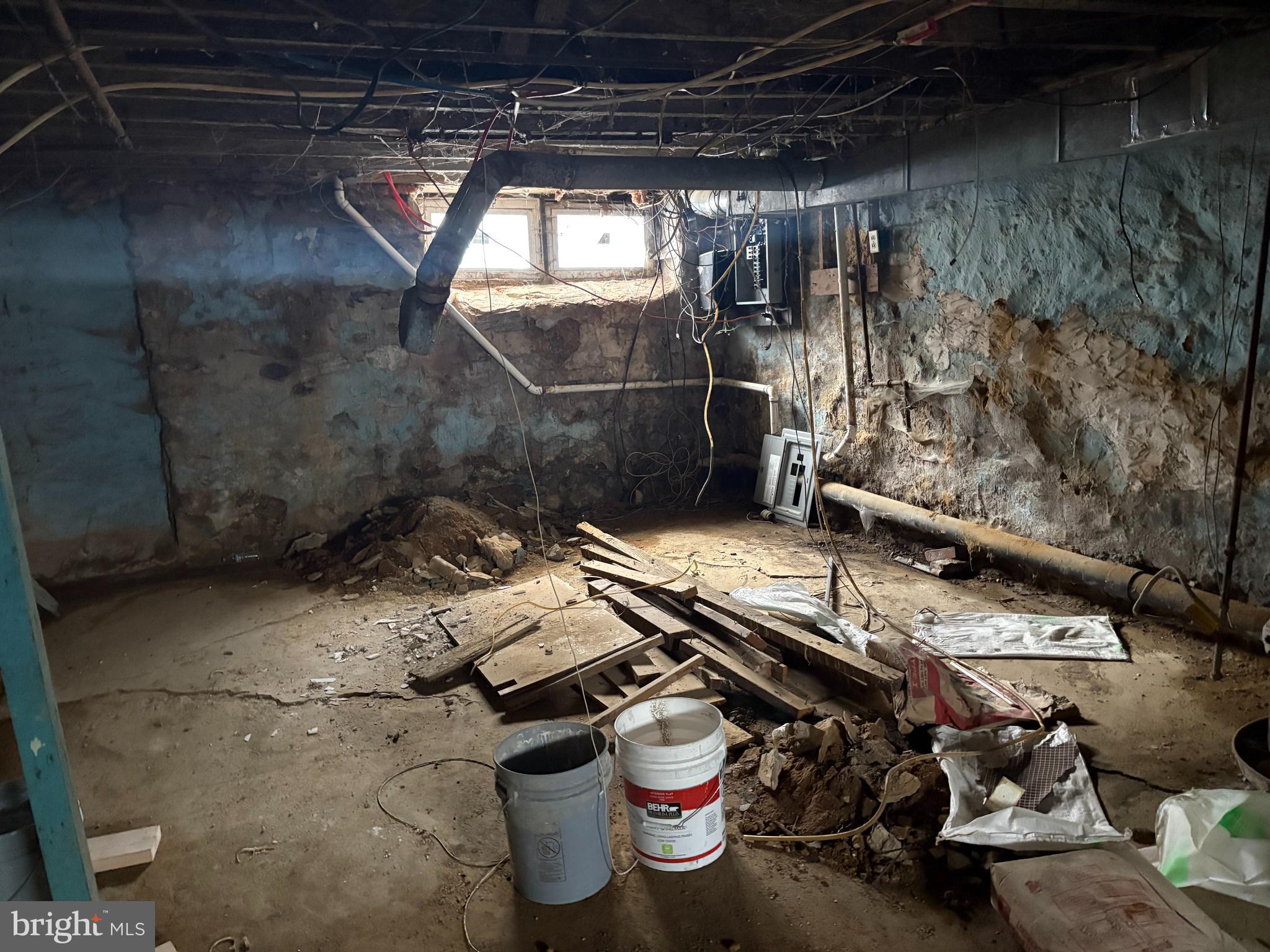 ELMWOOD PARK - Residential