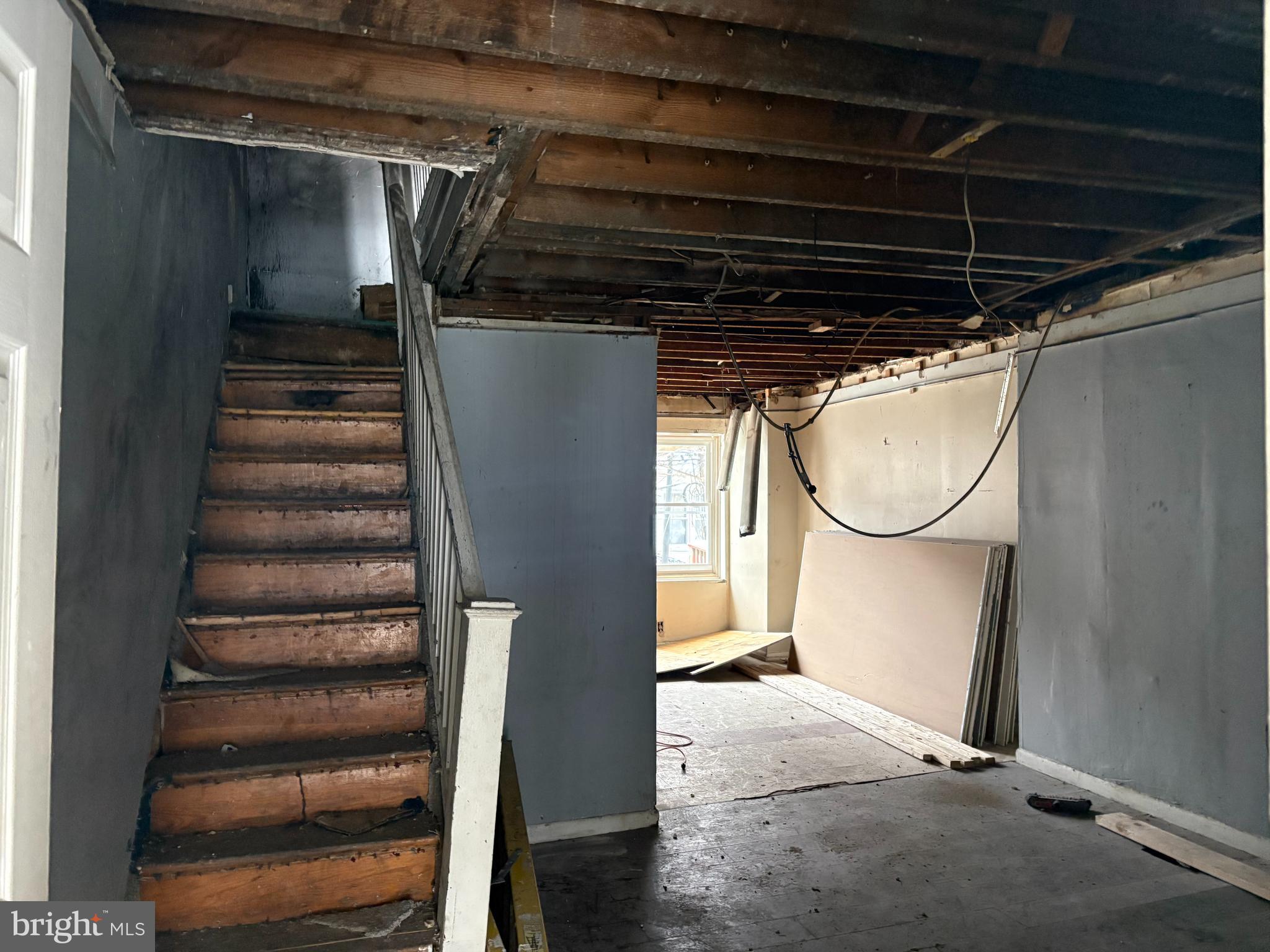 ELMWOOD PARK - Residential