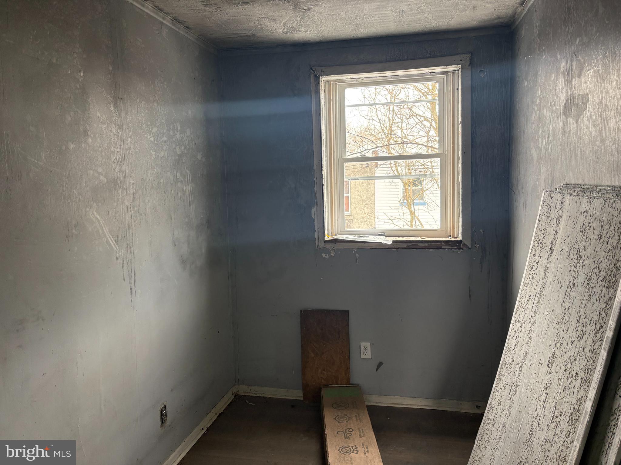 ELMWOOD PARK - Residential