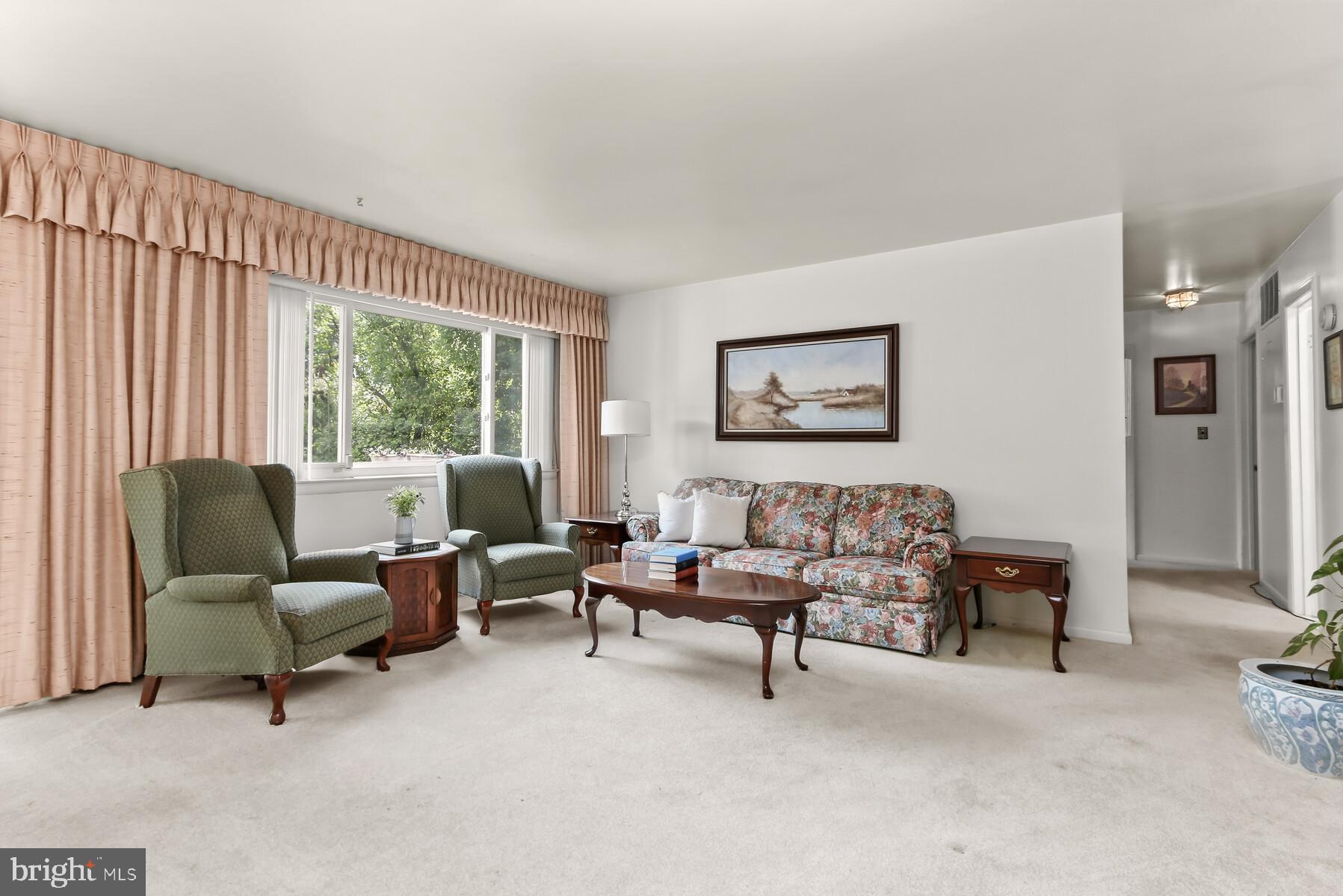 KENSINGTON TERRACE - Residential