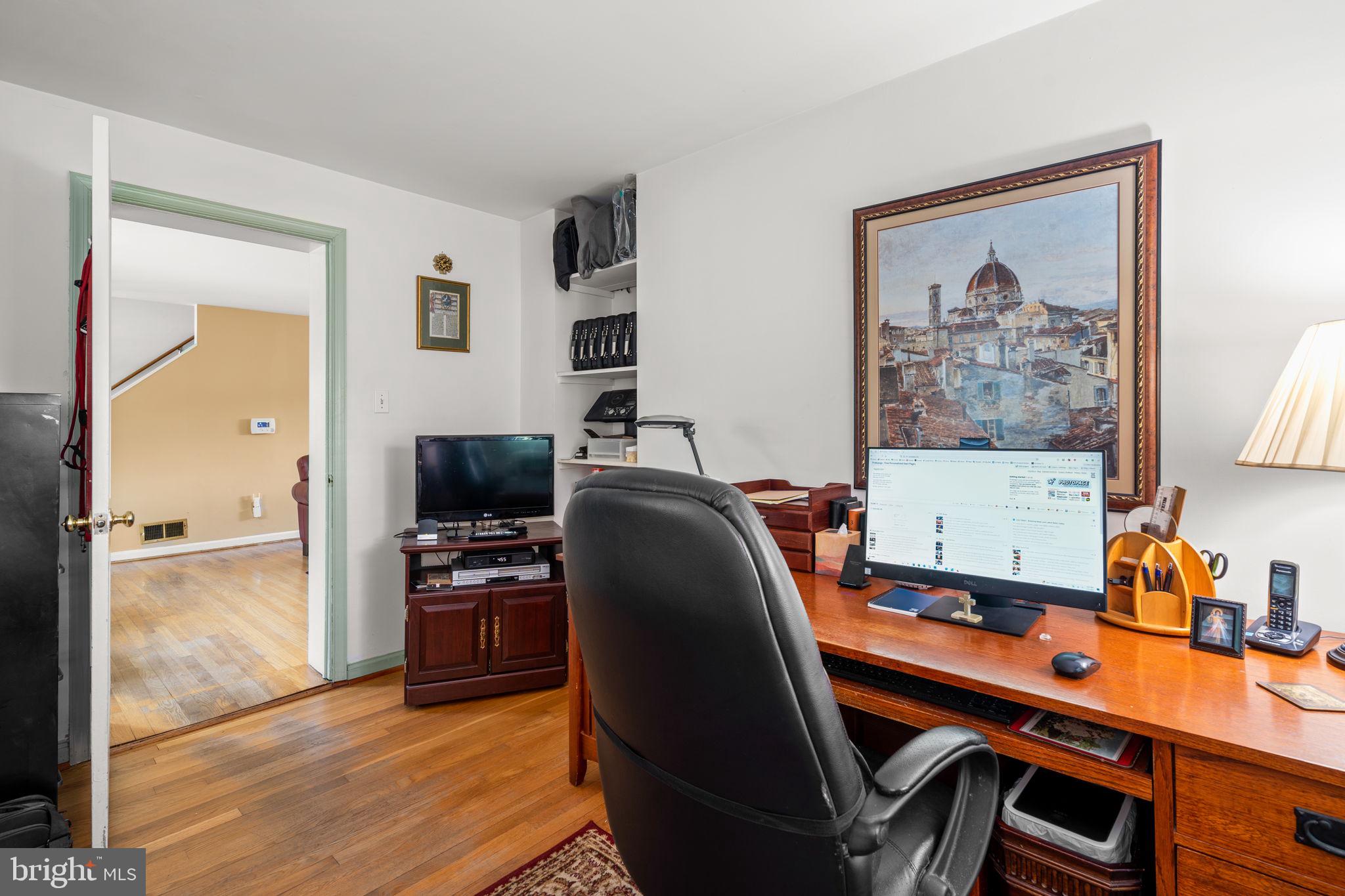 CHESTNUT HILLS - Residential