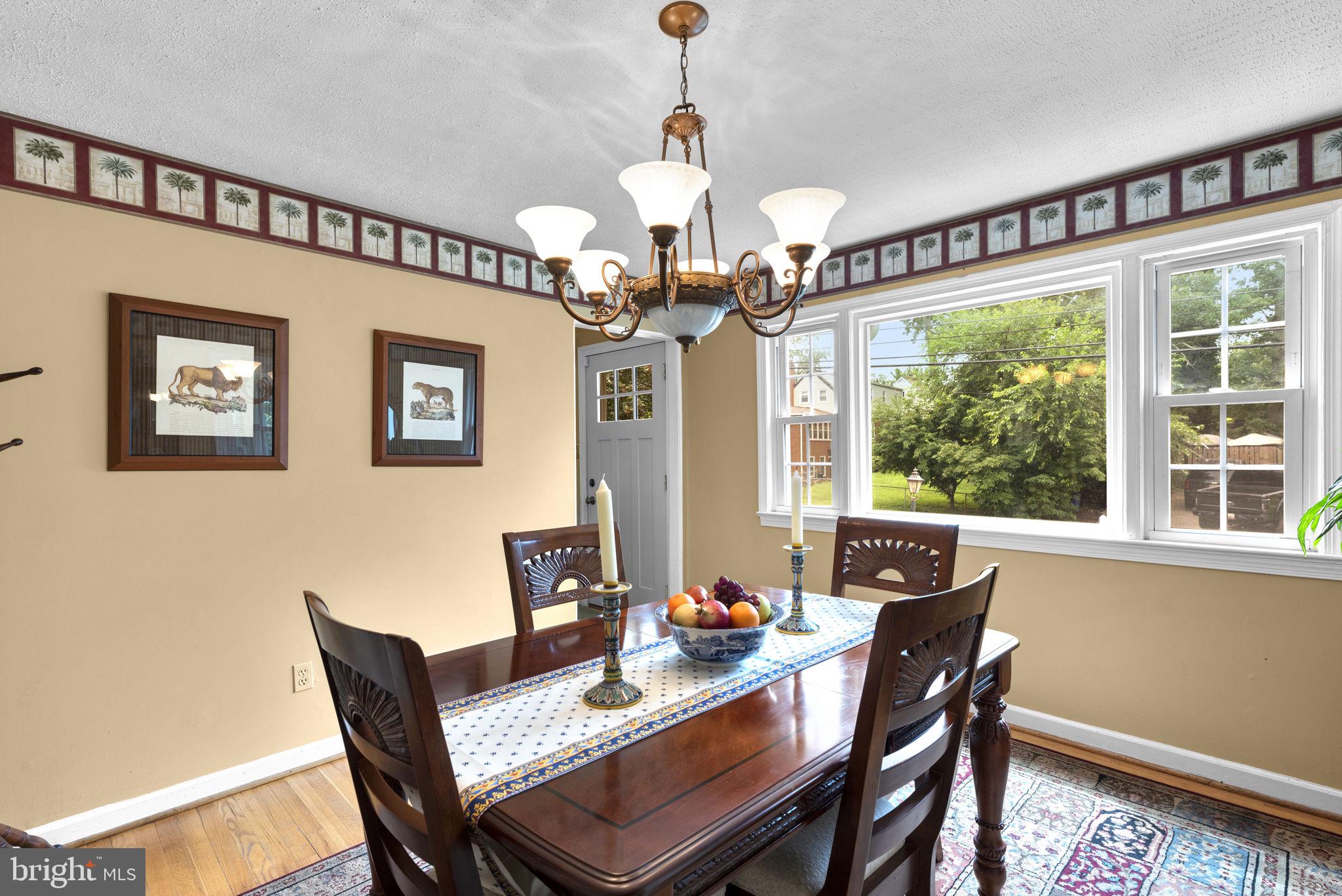 CHESTNUT HILLS - Residential