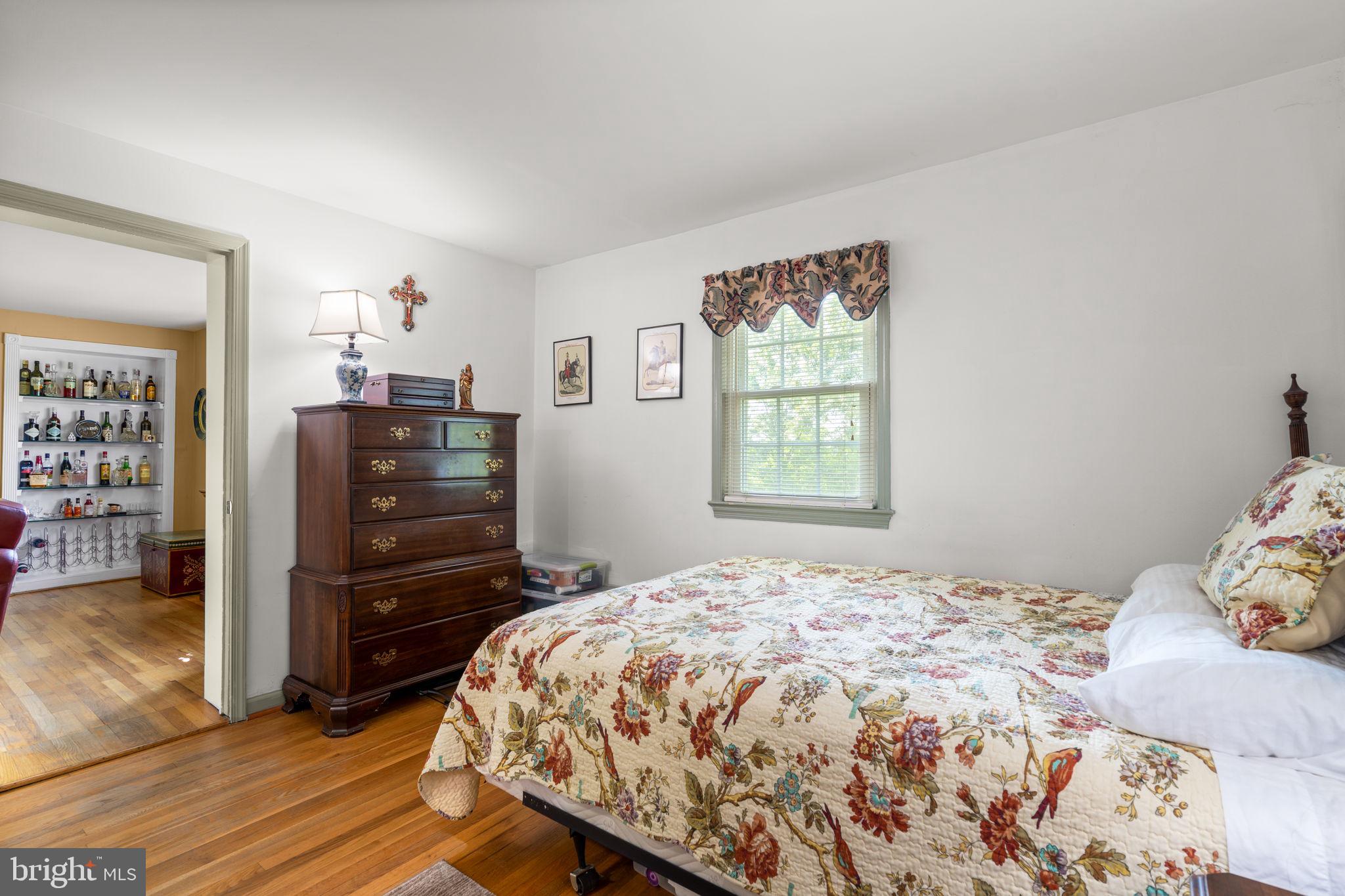 CHESTNUT HILLS - Residential