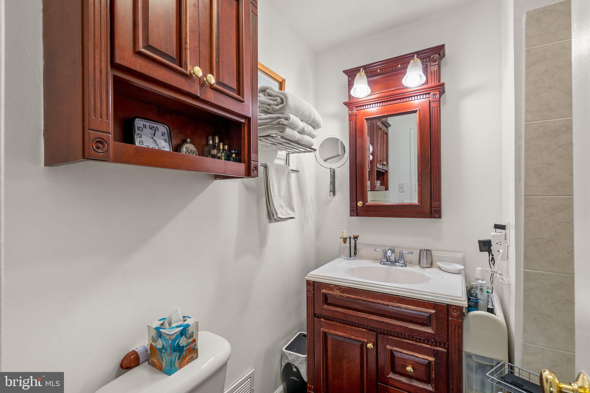 CHESTNUT HILLS - Residential