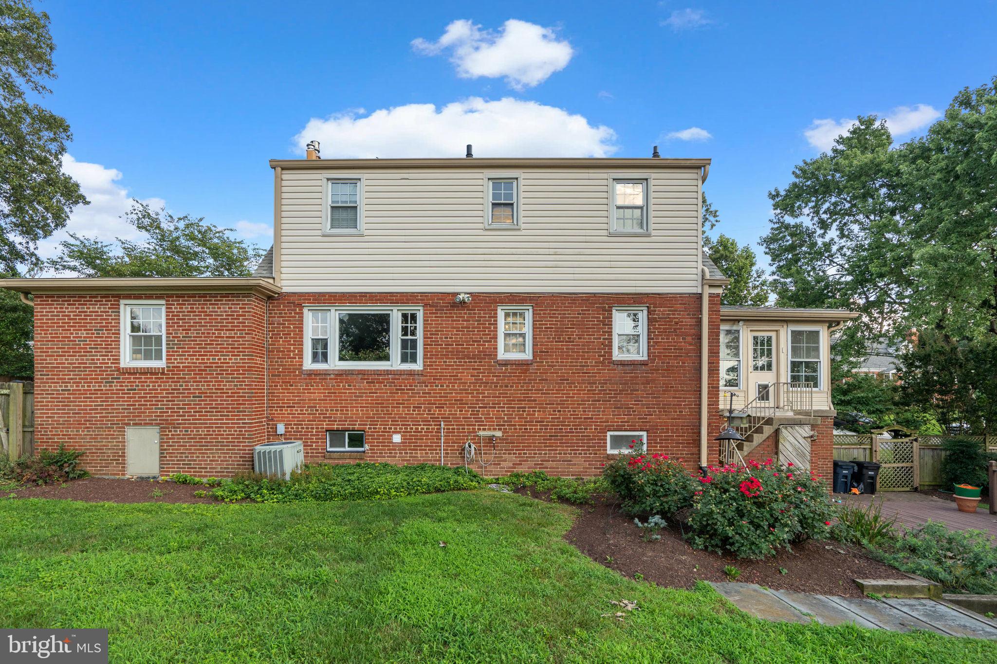 CHESTNUT HILLS - Residential