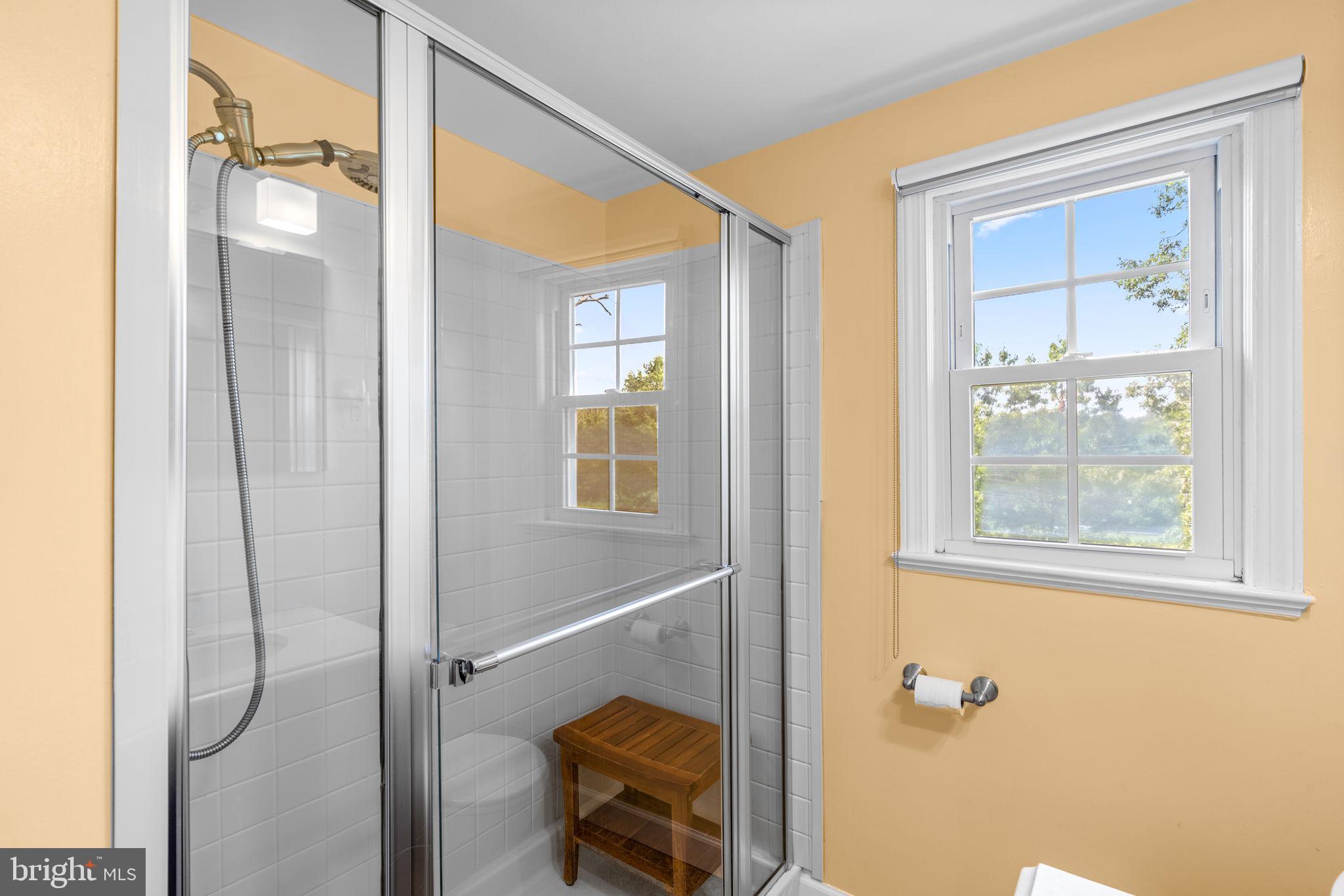 CHESTNUT HILLS - Residential