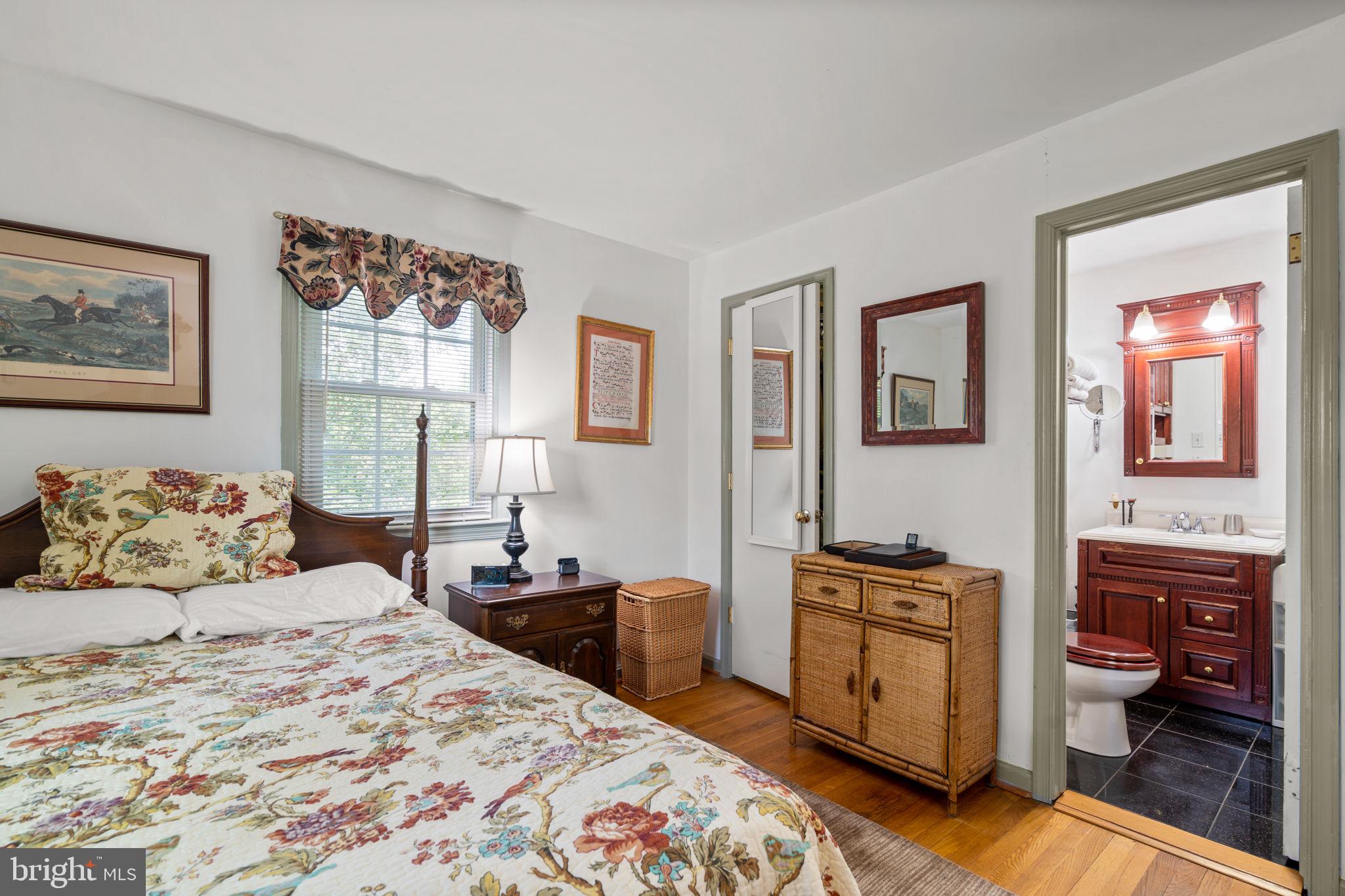 CHESTNUT HILLS - Residential