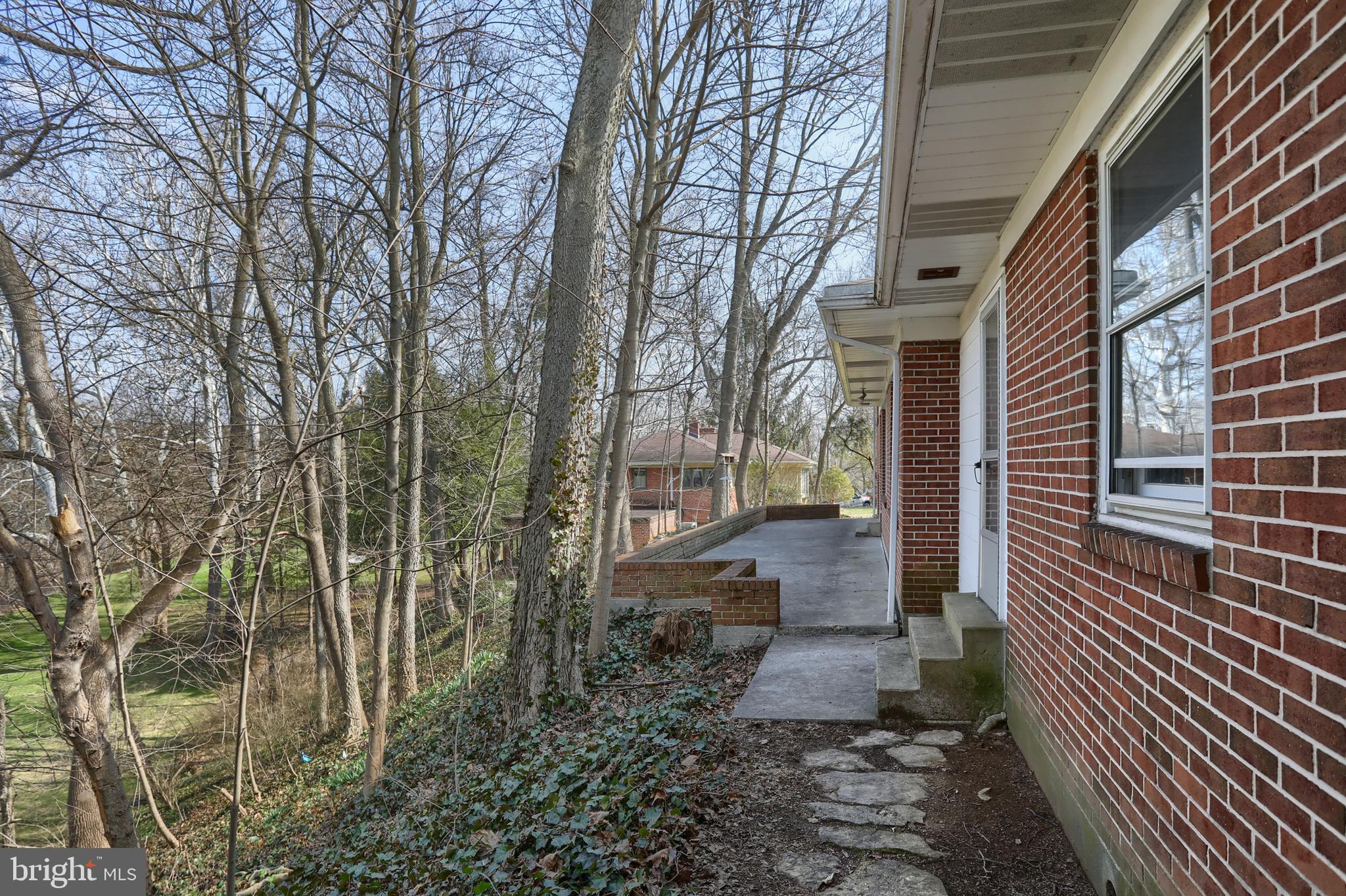 HERSHEY VILLAGE - Residential