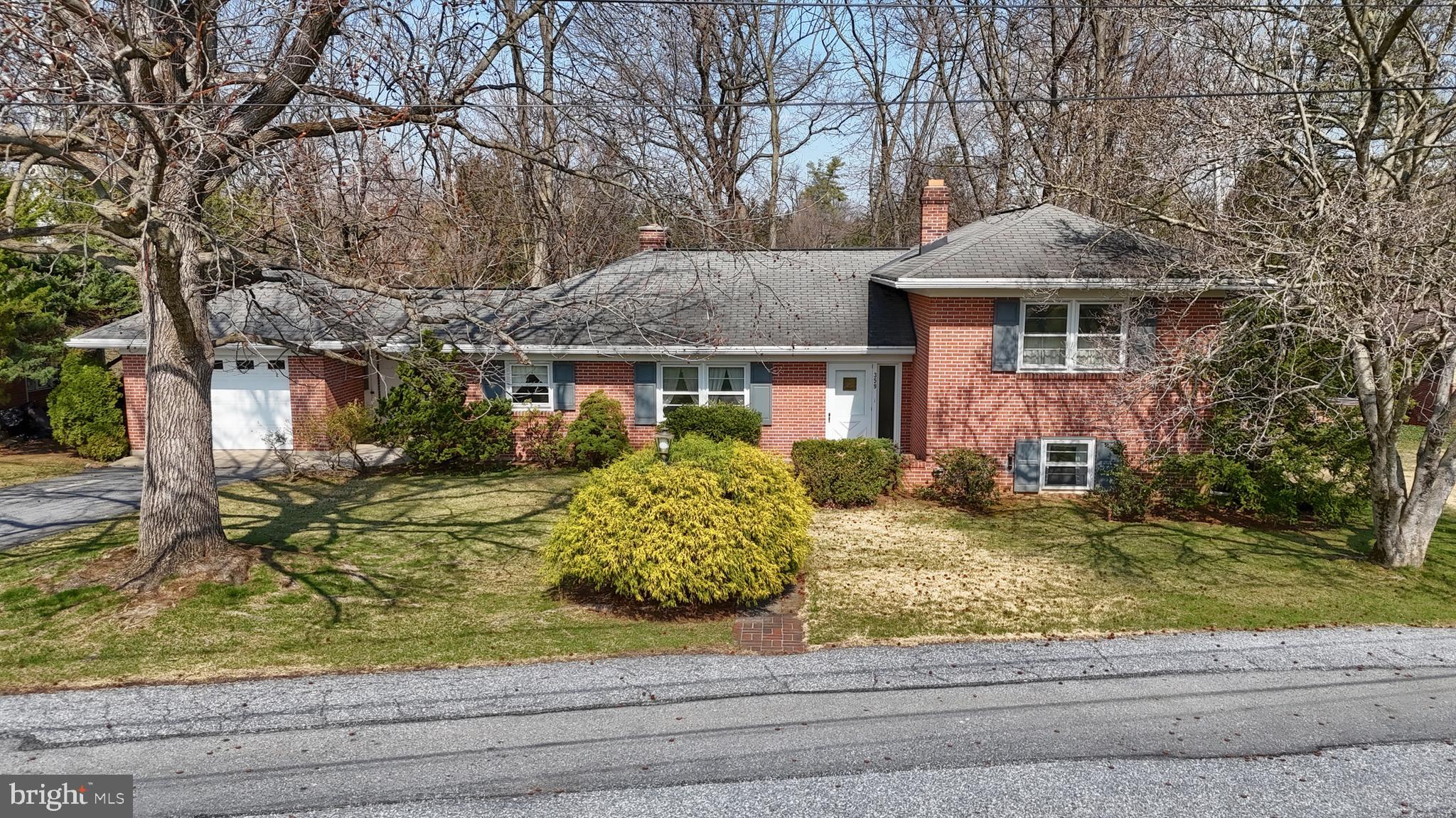 HERSHEY VILLAGE - Residential