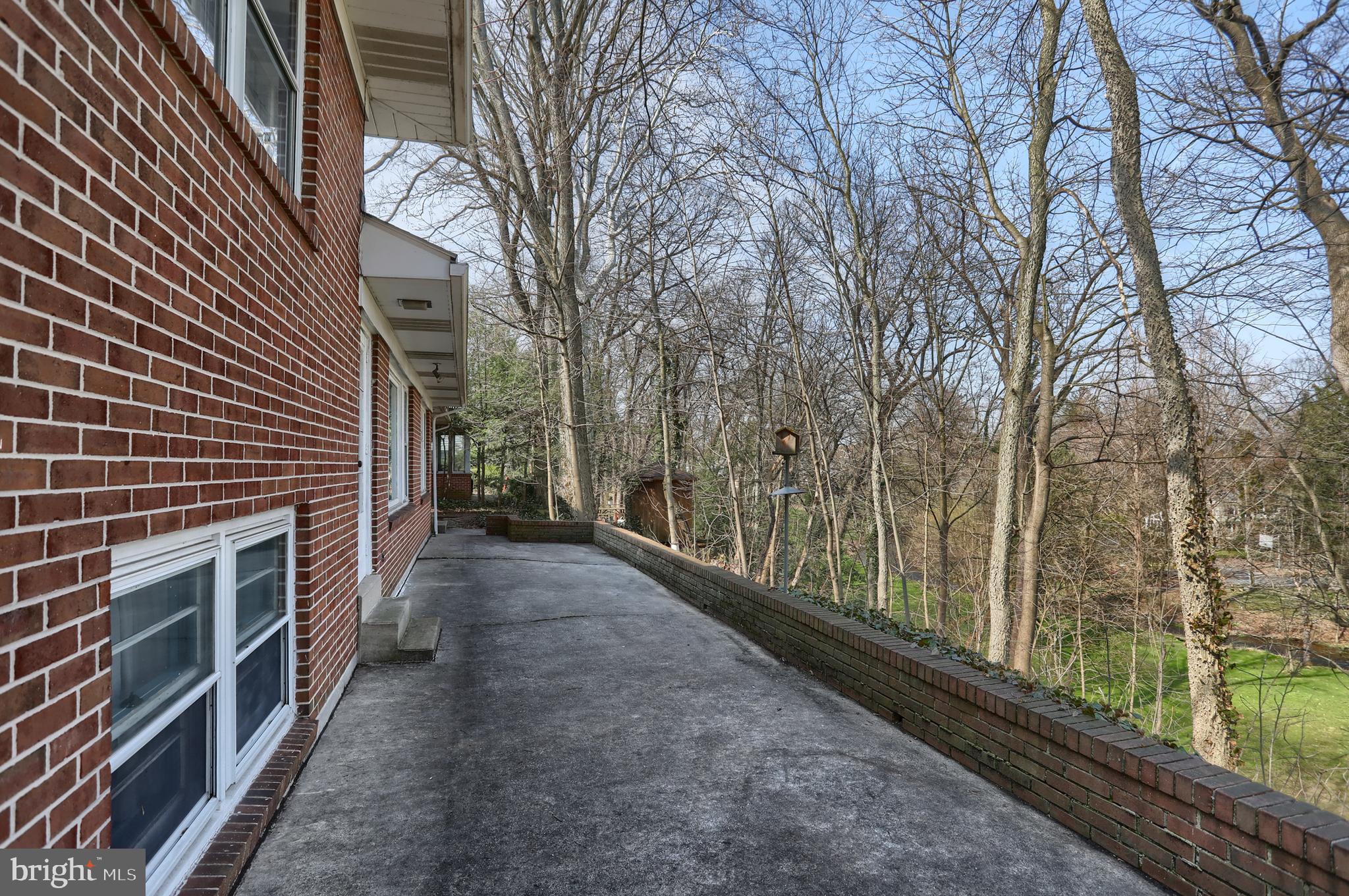 HERSHEY VILLAGE - Residential