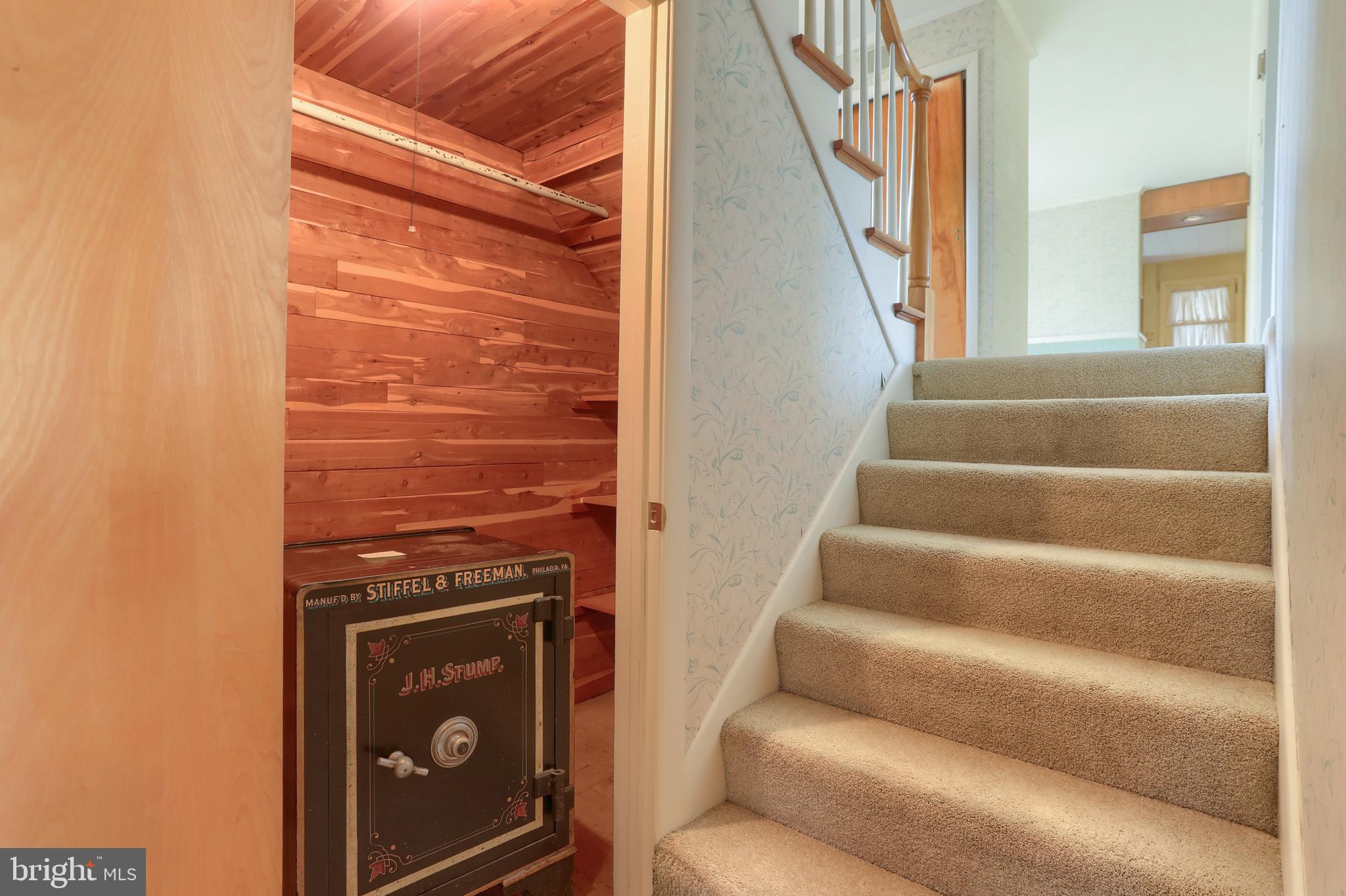 HERSHEY VILLAGE - Residential