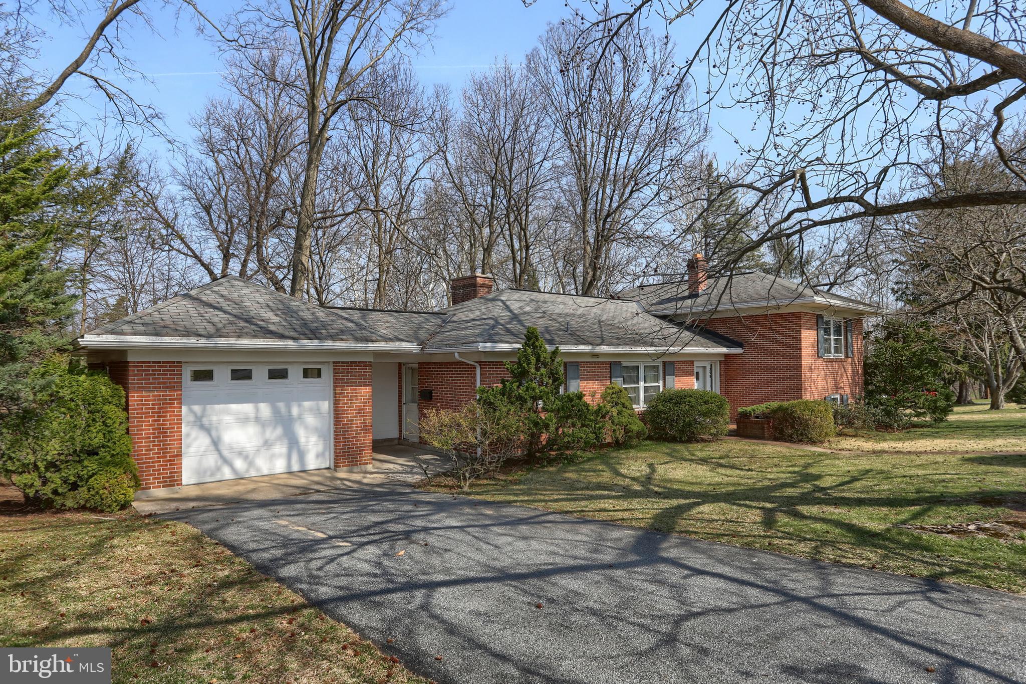 HERSHEY VILLAGE - Residential