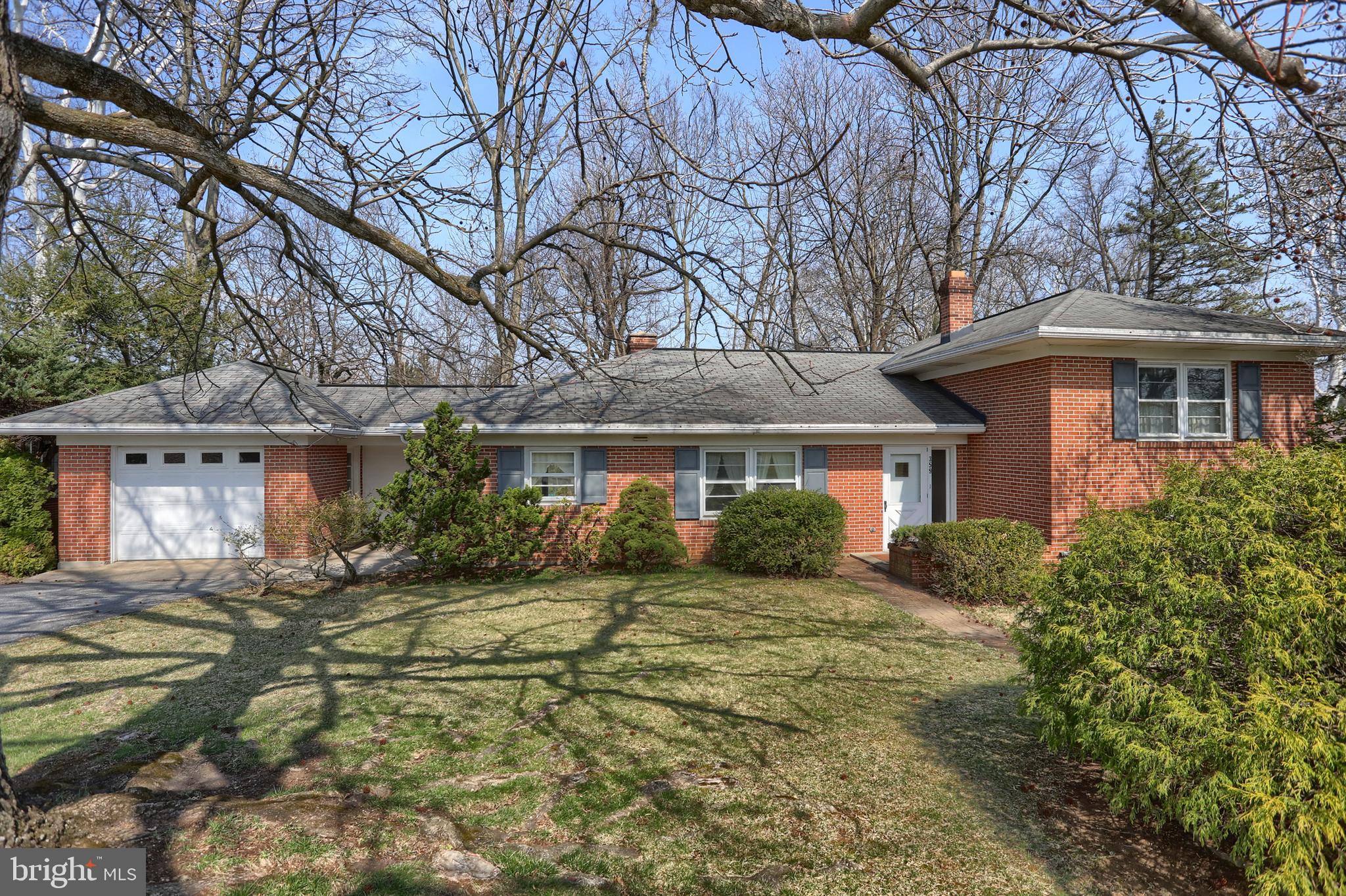 HERSHEY VILLAGE - Residential