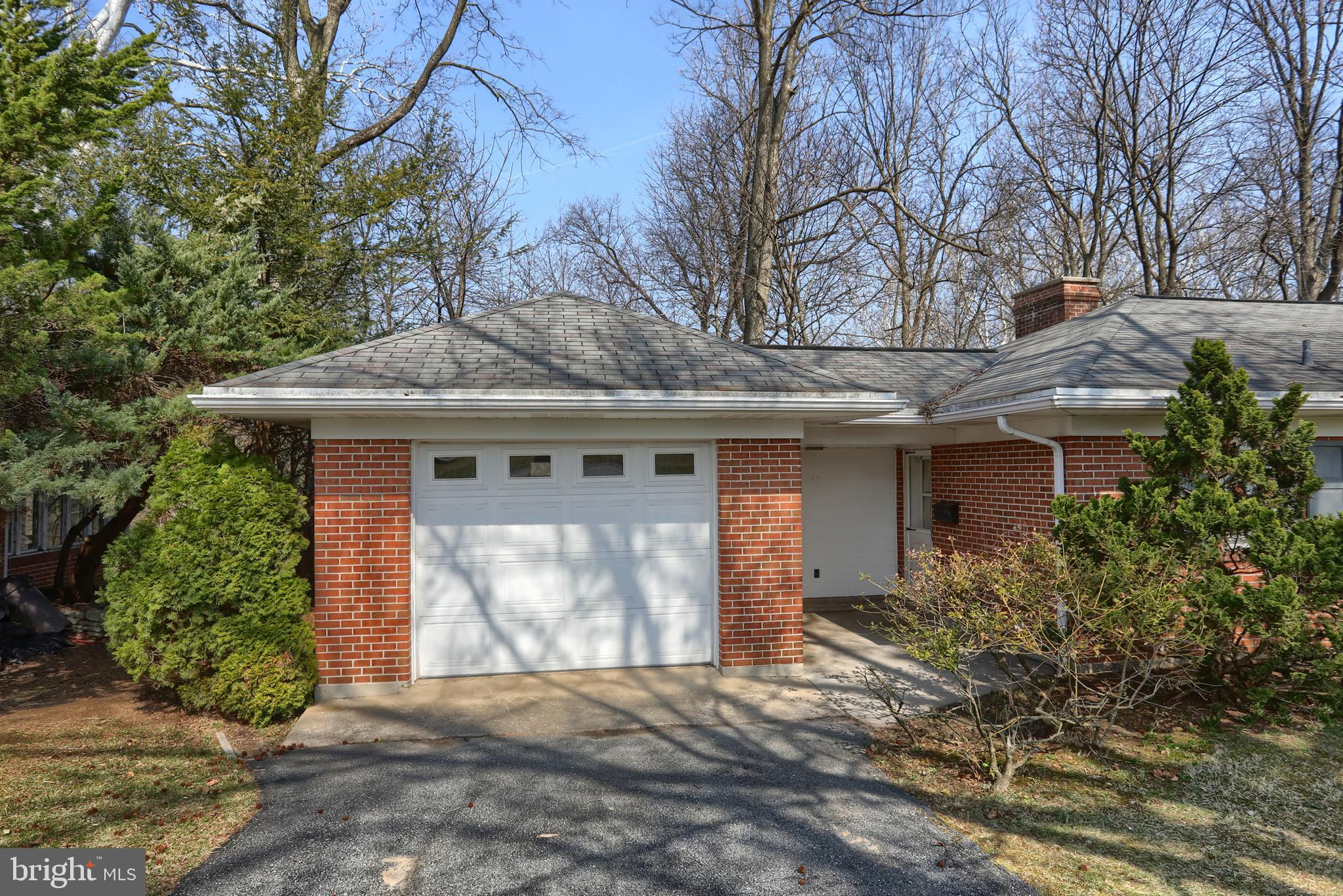 HERSHEY VILLAGE - Residential