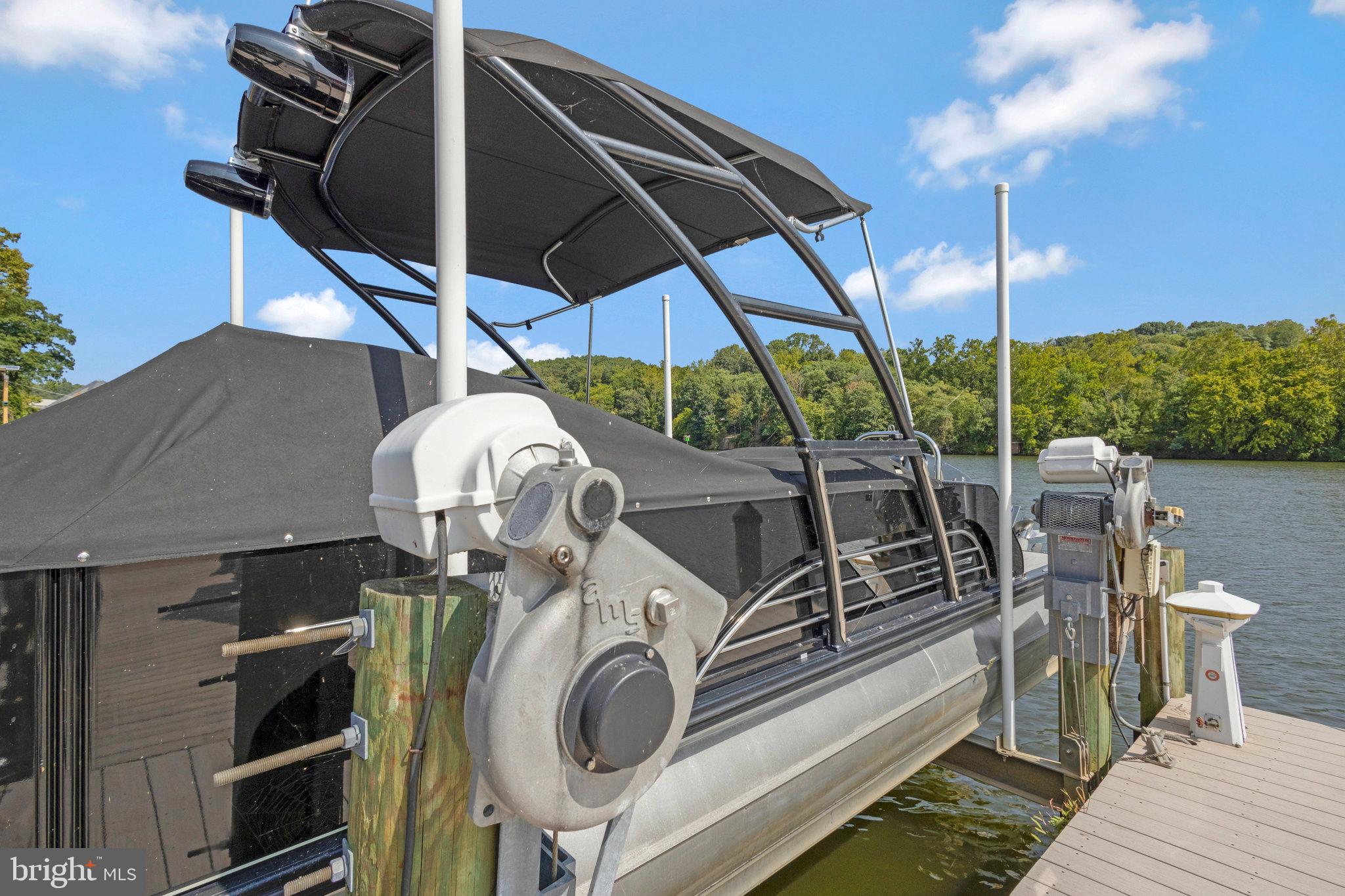 JOHN LEARY - Residential