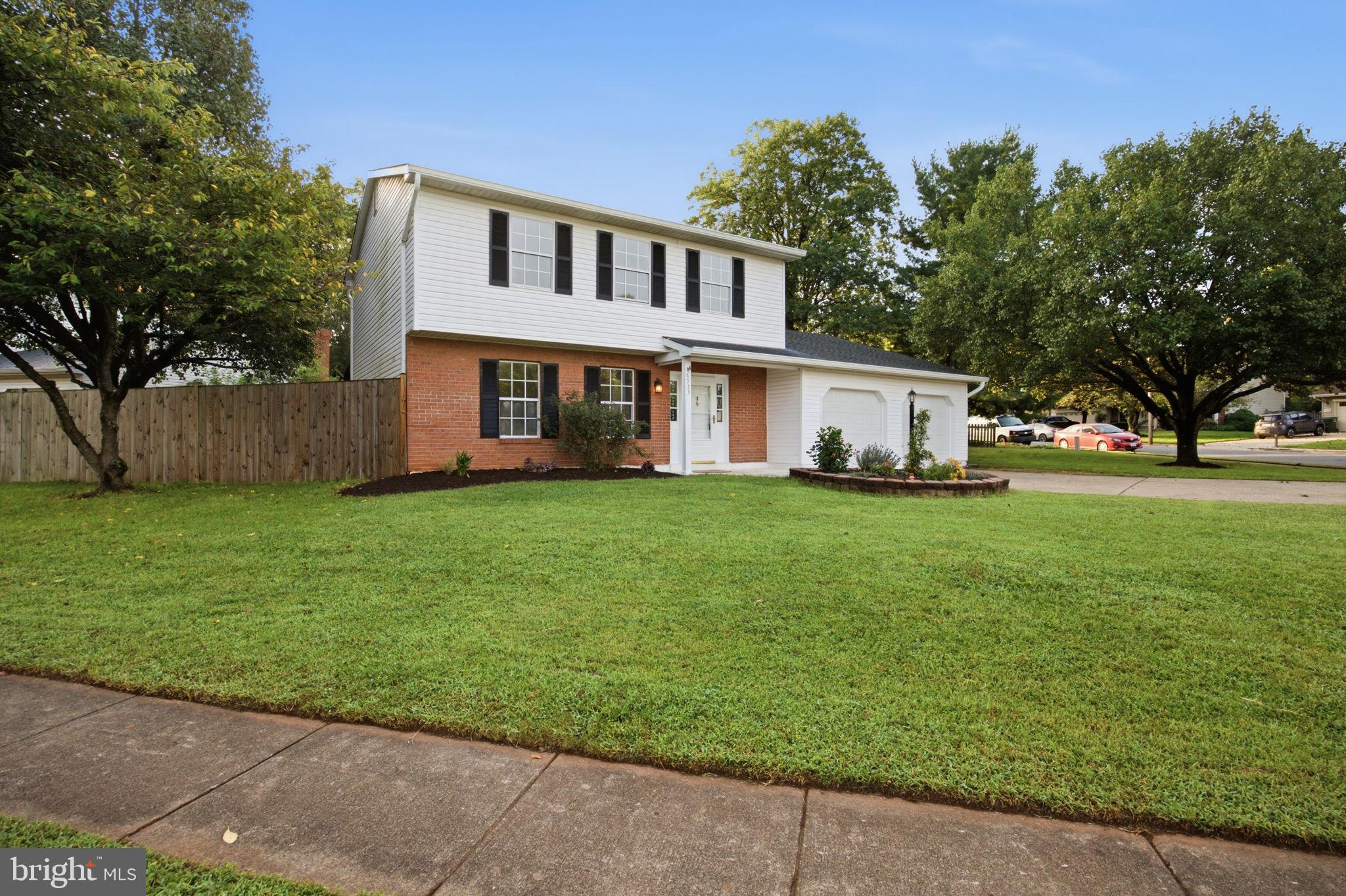 8933 SWEETBRIAR STREET