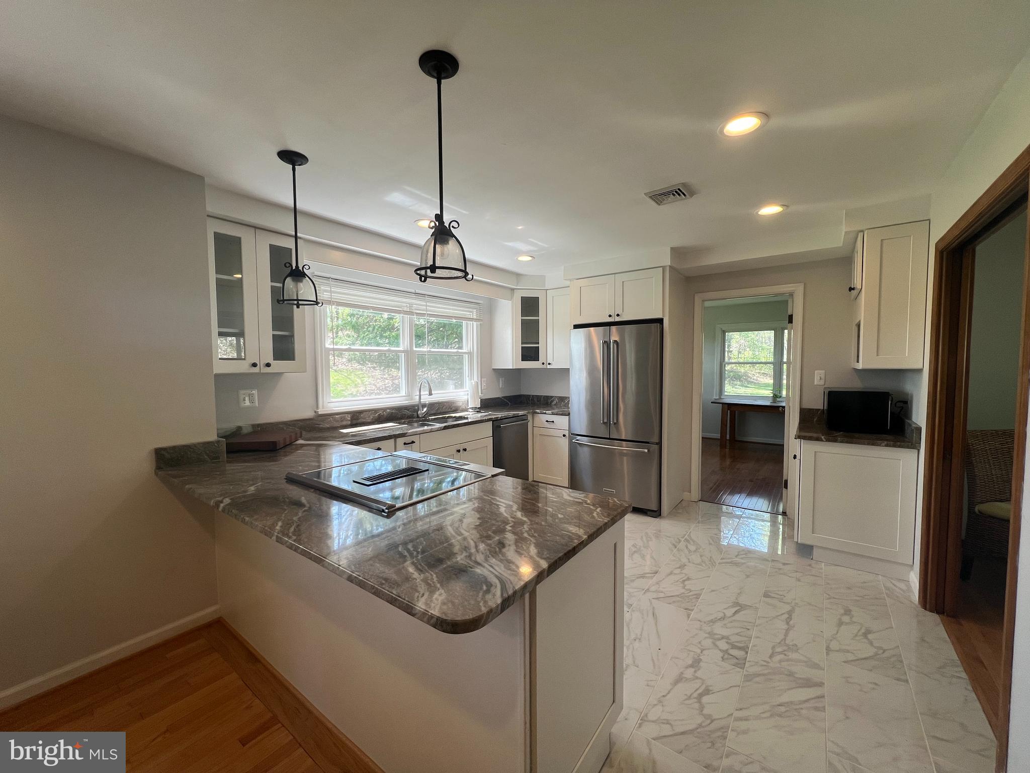 THE PLAINS - Residential Lease