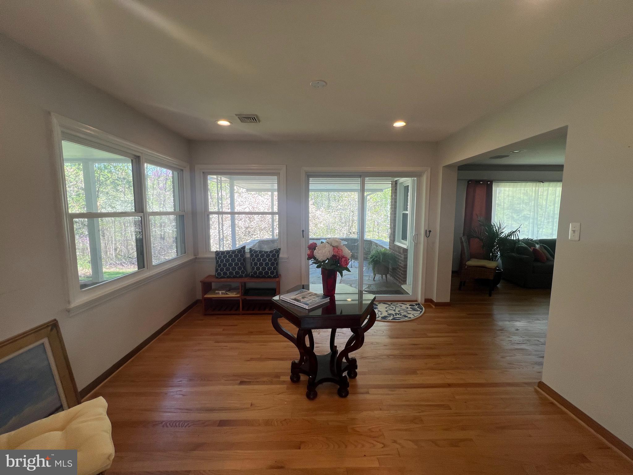 THE PLAINS - Residential Lease