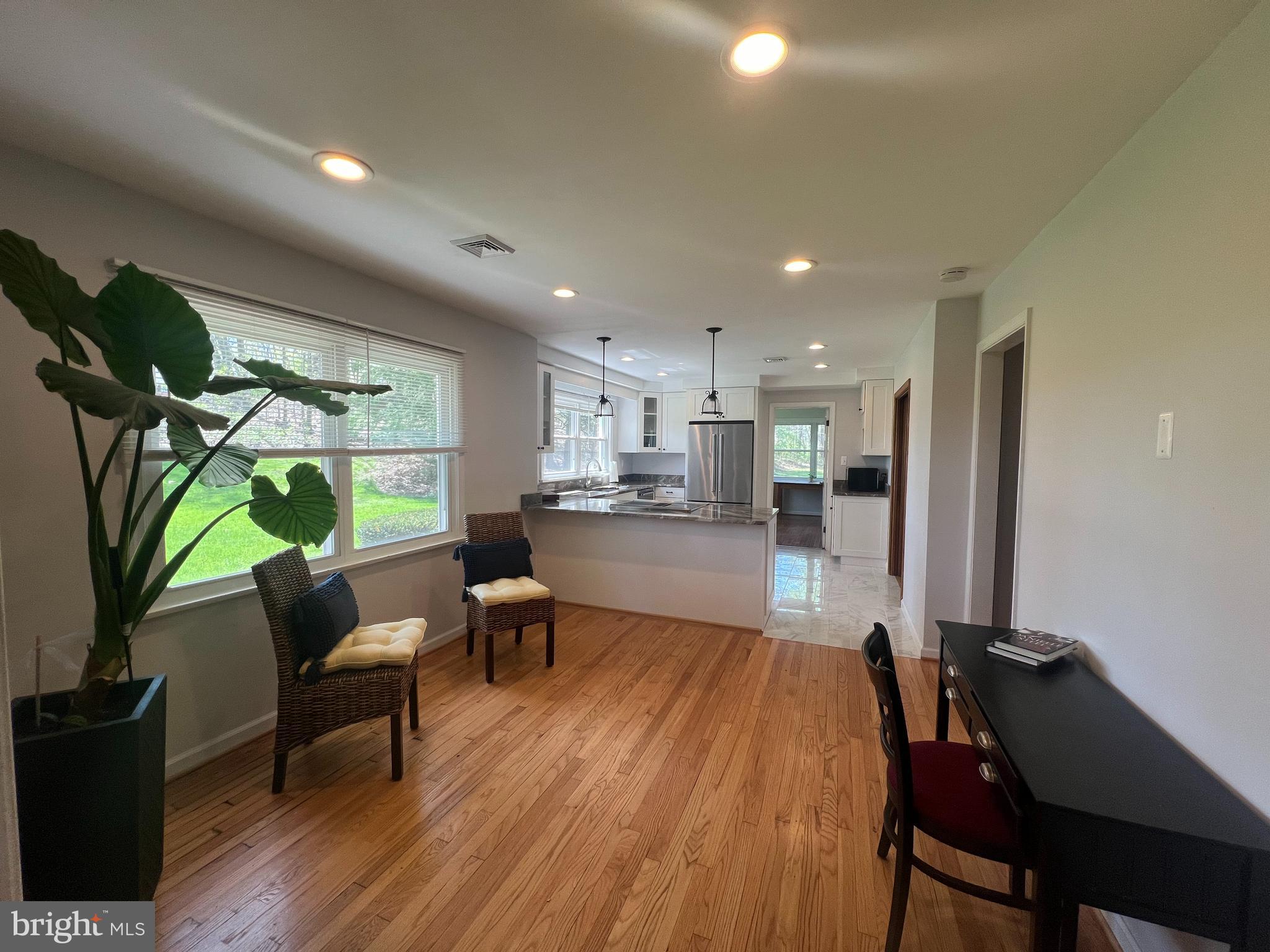 THE PLAINS - Residential Lease