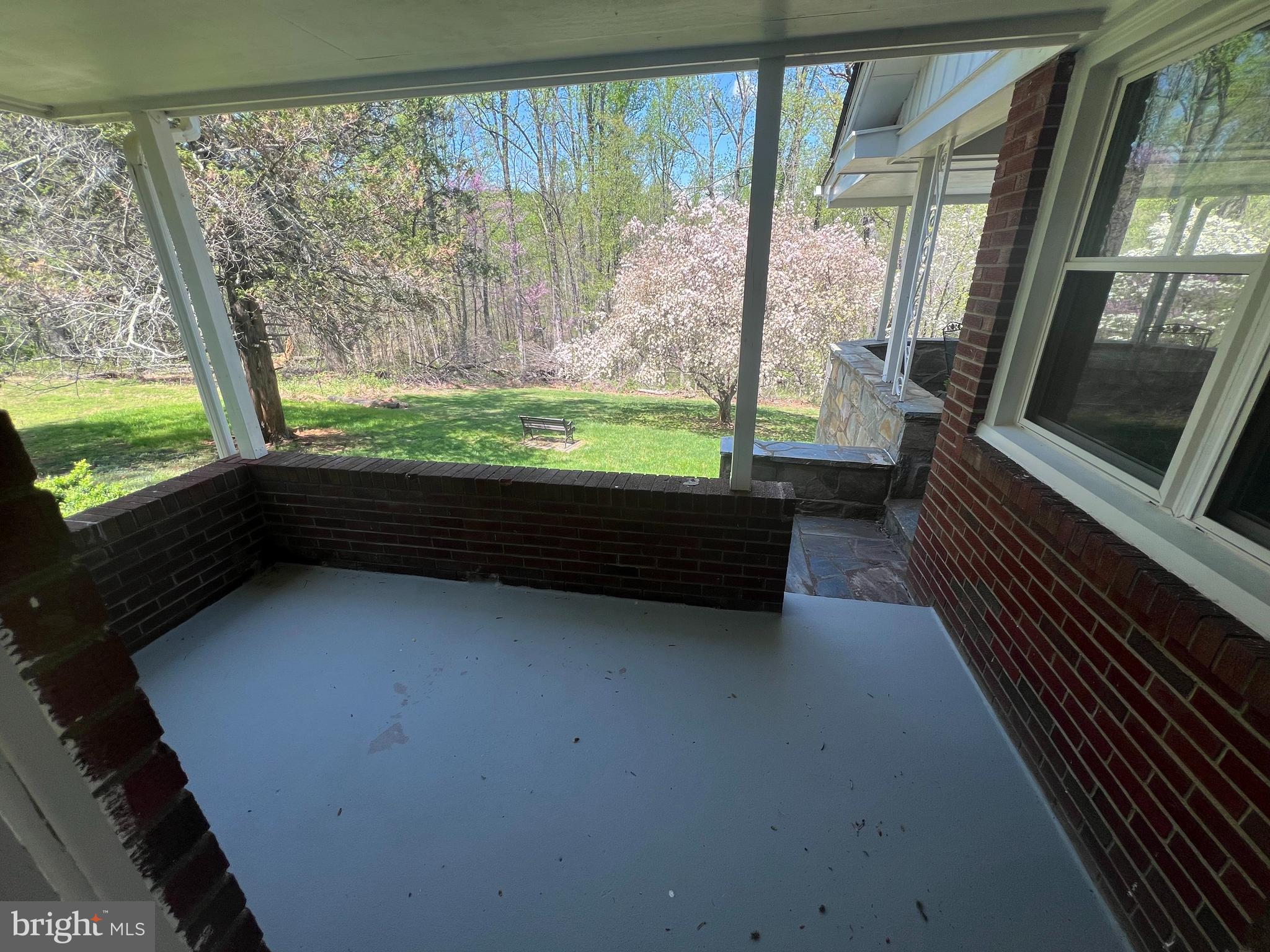 THE PLAINS - Residential Lease