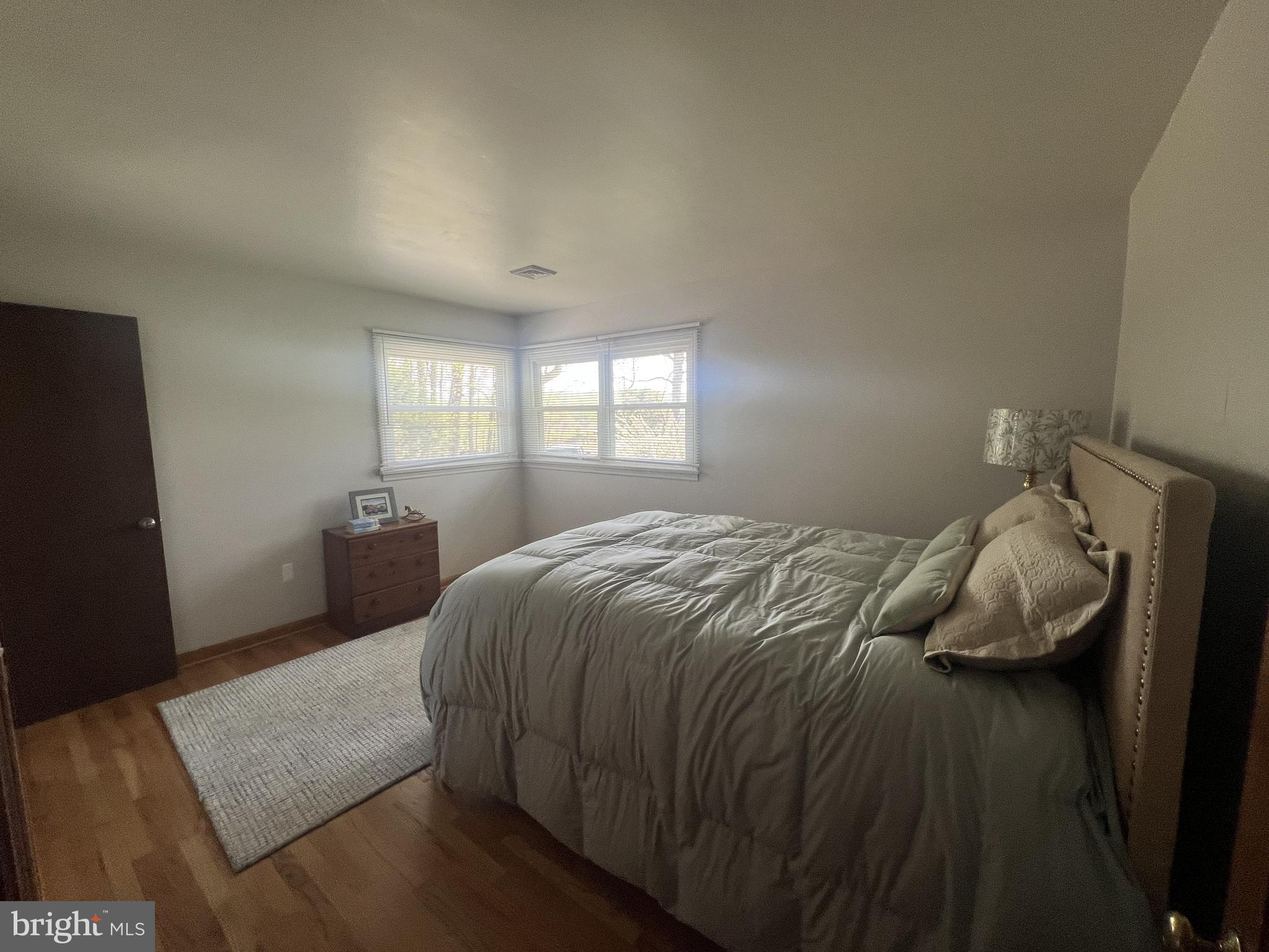 THE PLAINS - Residential Lease