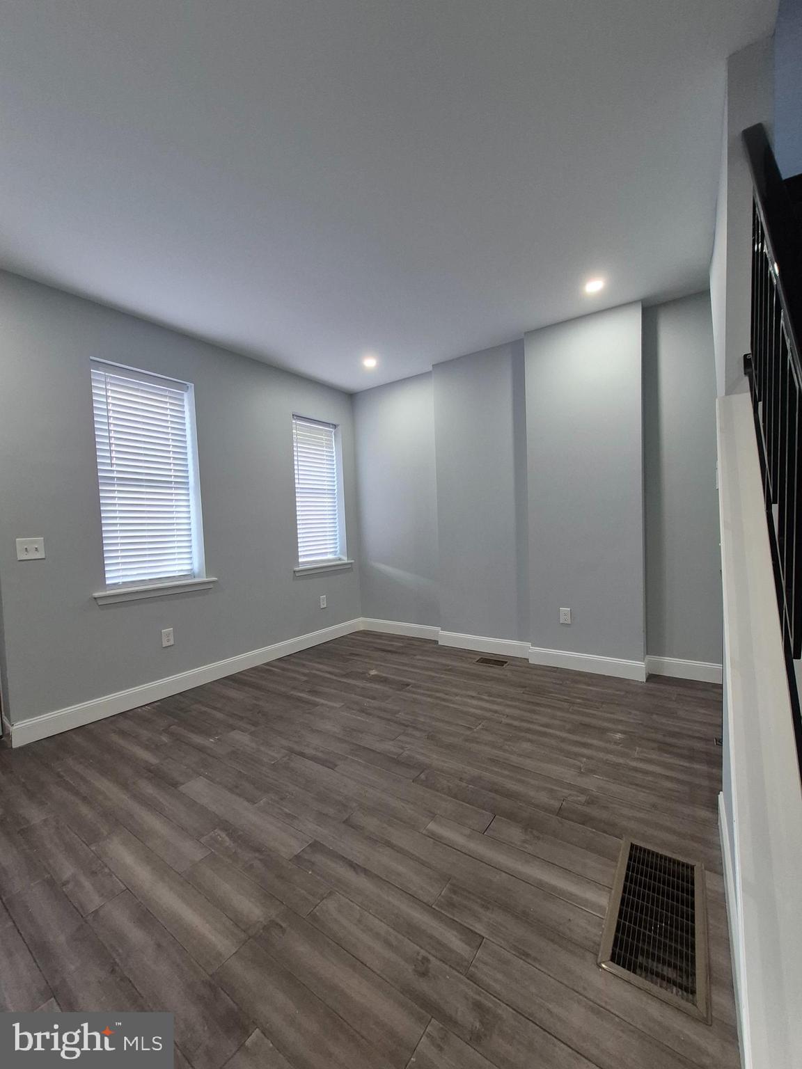 HARROWGATE - Residential