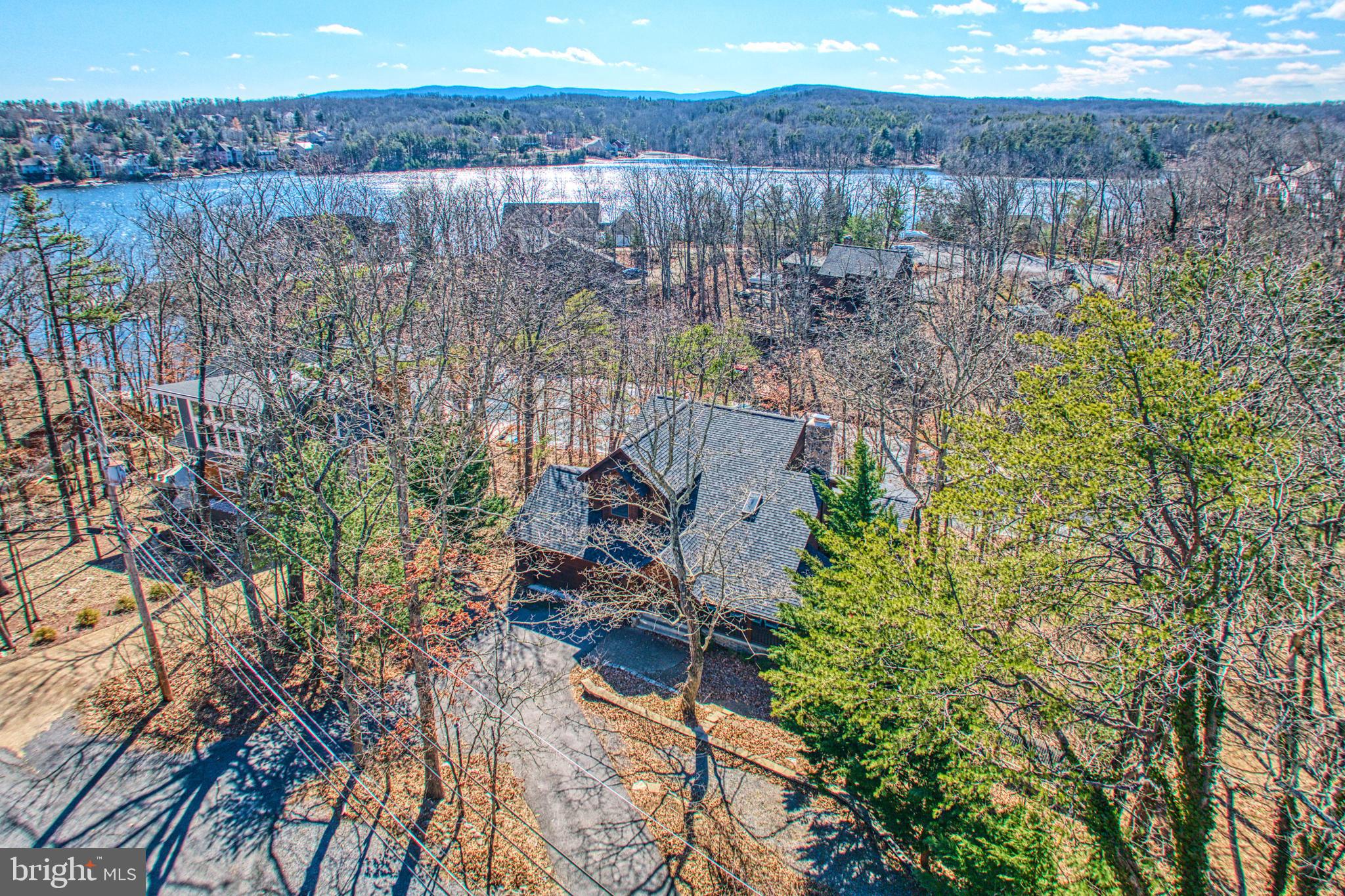 LAKE HOLIDAY ESTATES - Residential