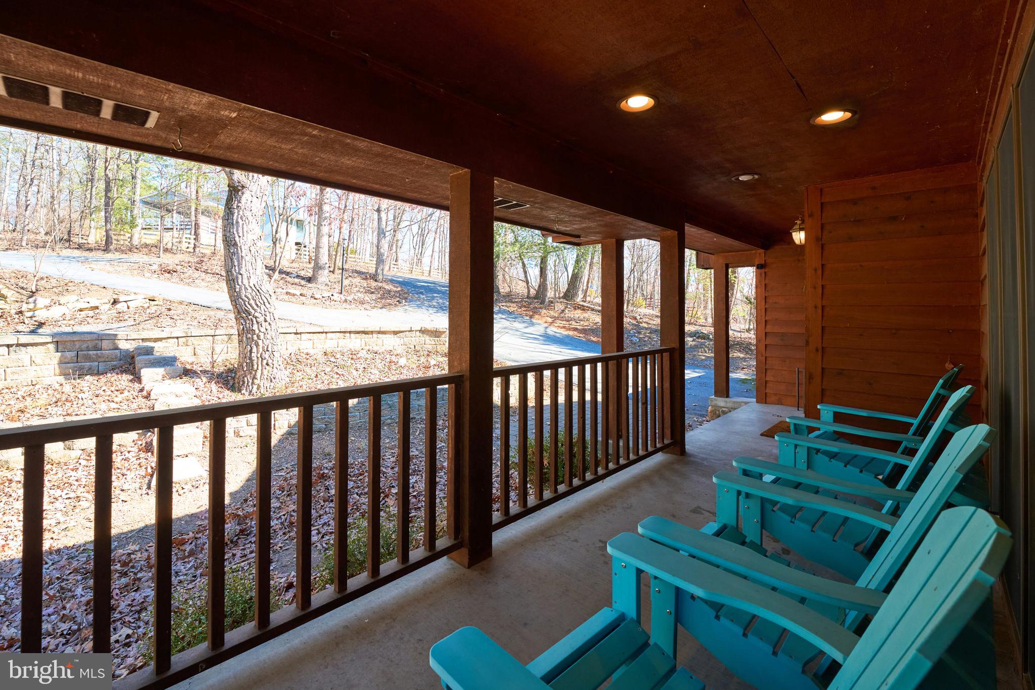 LAKE HOLIDAY ESTATES - Residential