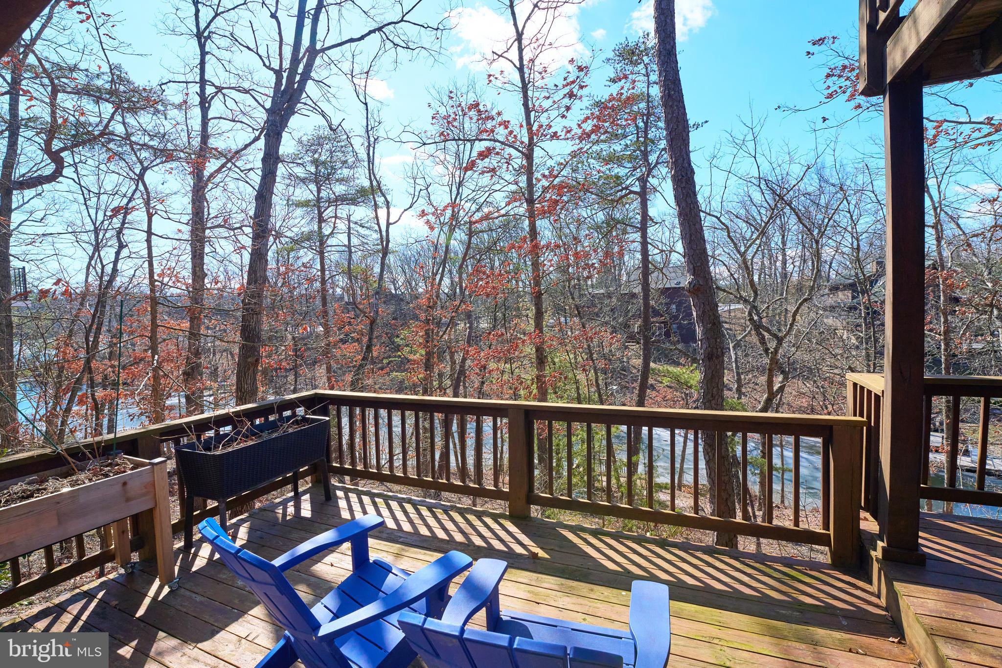 LAKE HOLIDAY ESTATES - Residential