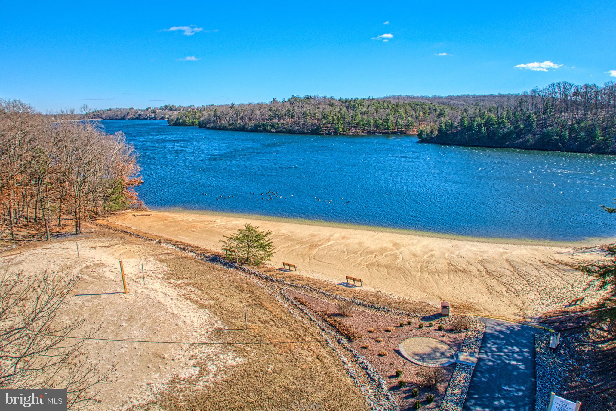 LAKE HOLIDAY ESTATES - Residential