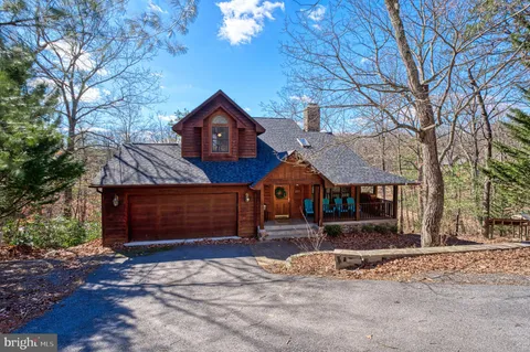 225 Lakeview Drive, Cross Junction, VA 22625 - MLS#: VAFV2024160