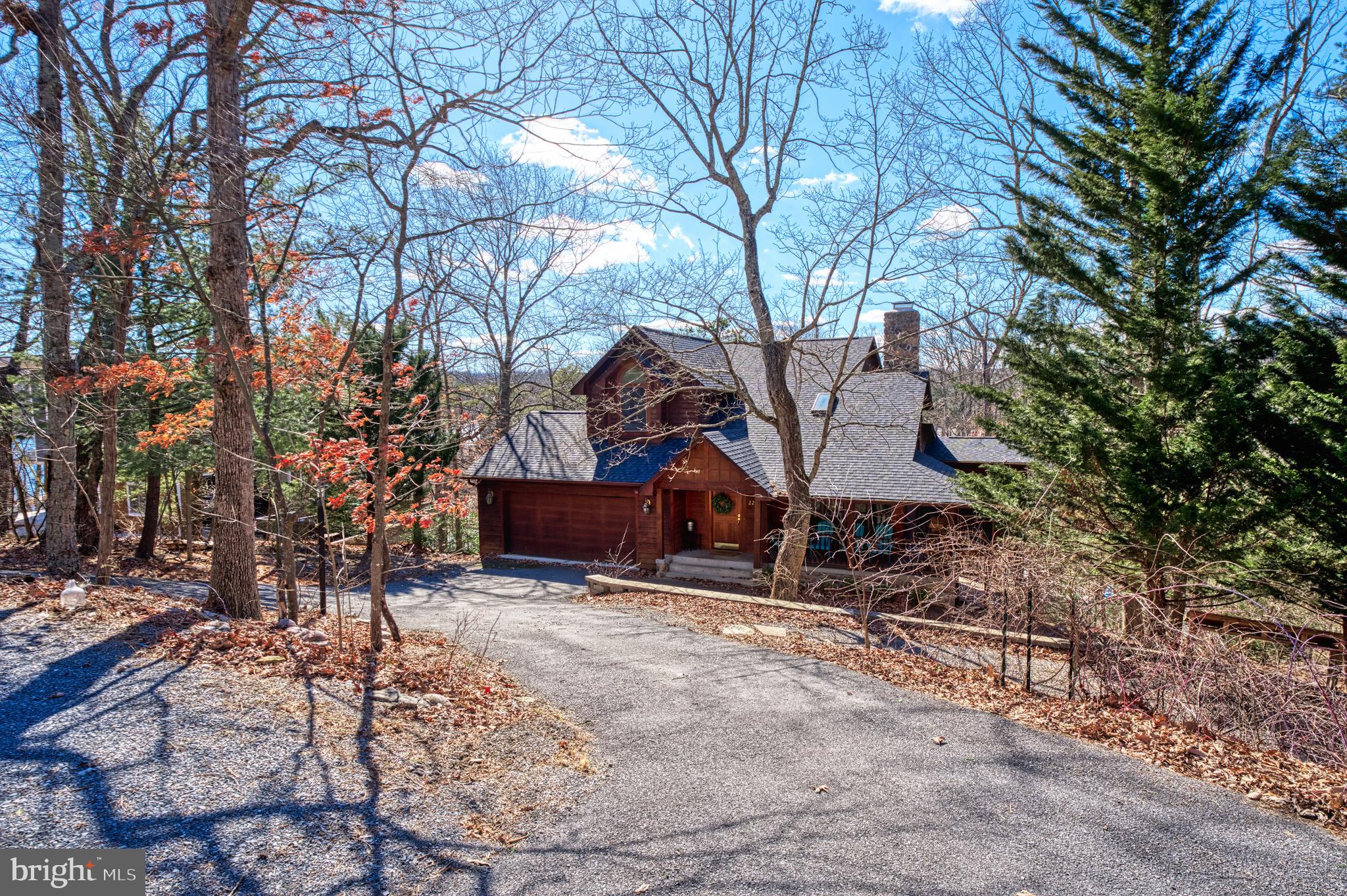 LAKE HOLIDAY ESTATES - Residential