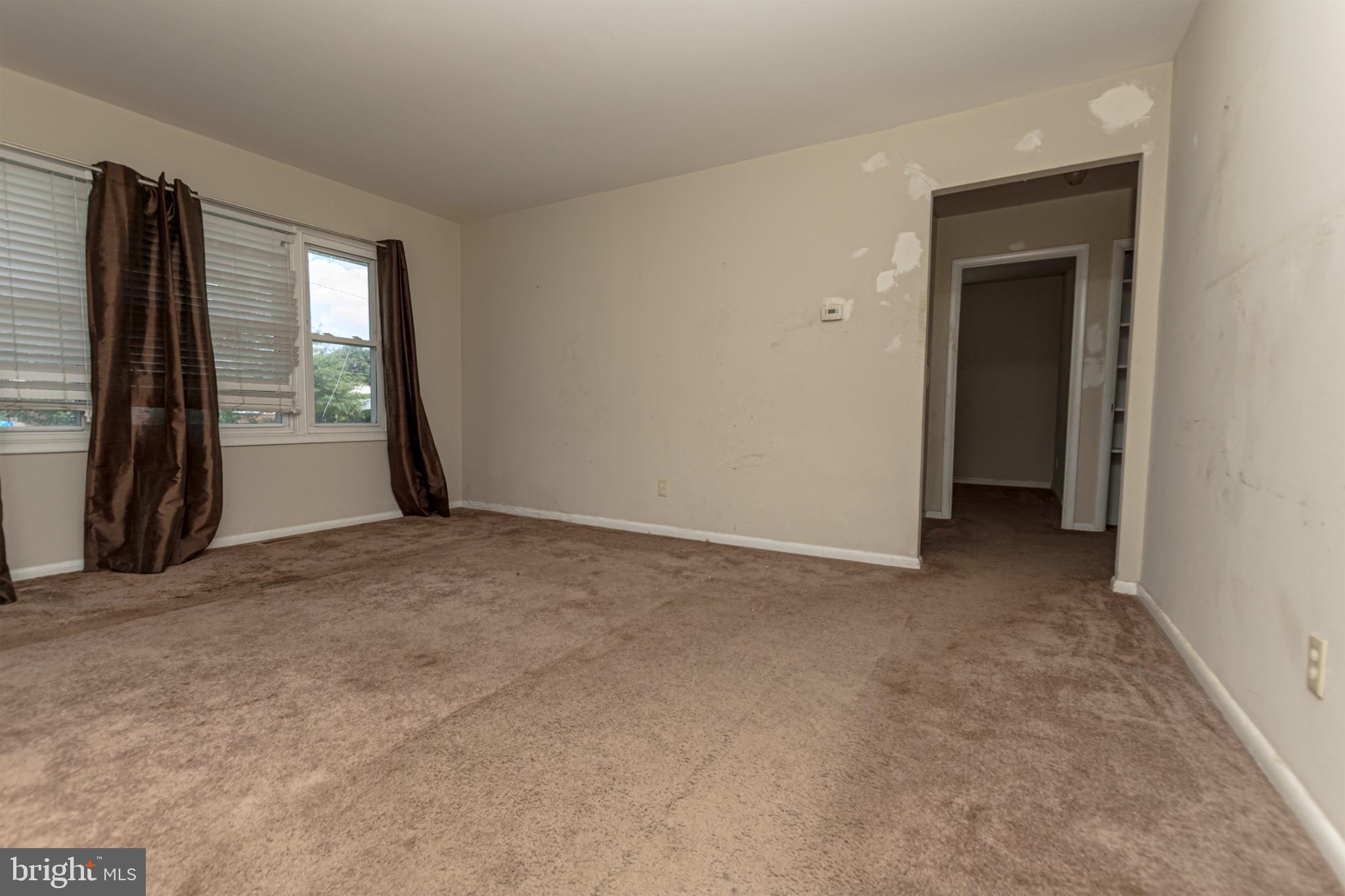 6 ABSON DRIVE