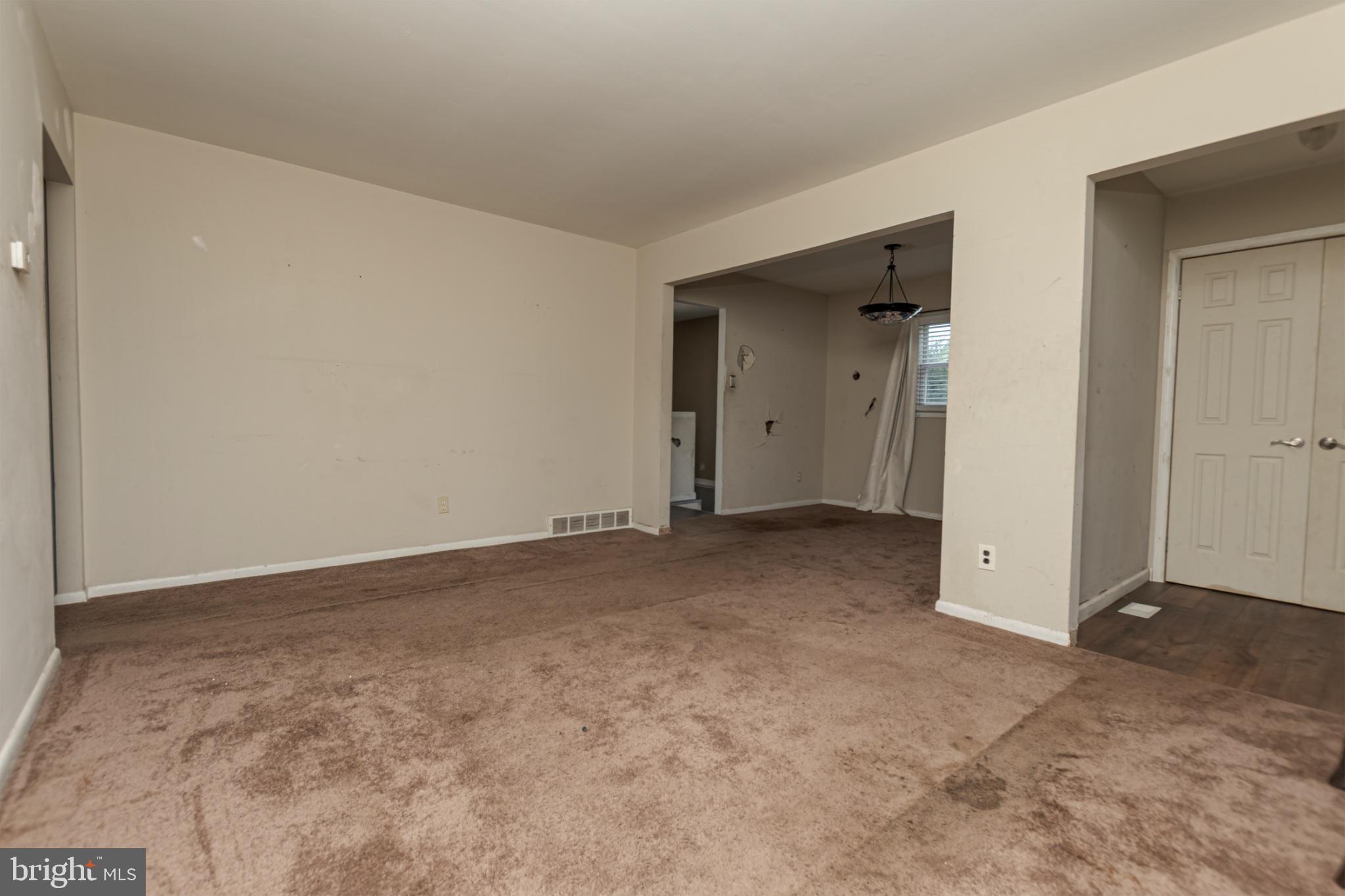 6 ABSON DRIVE
