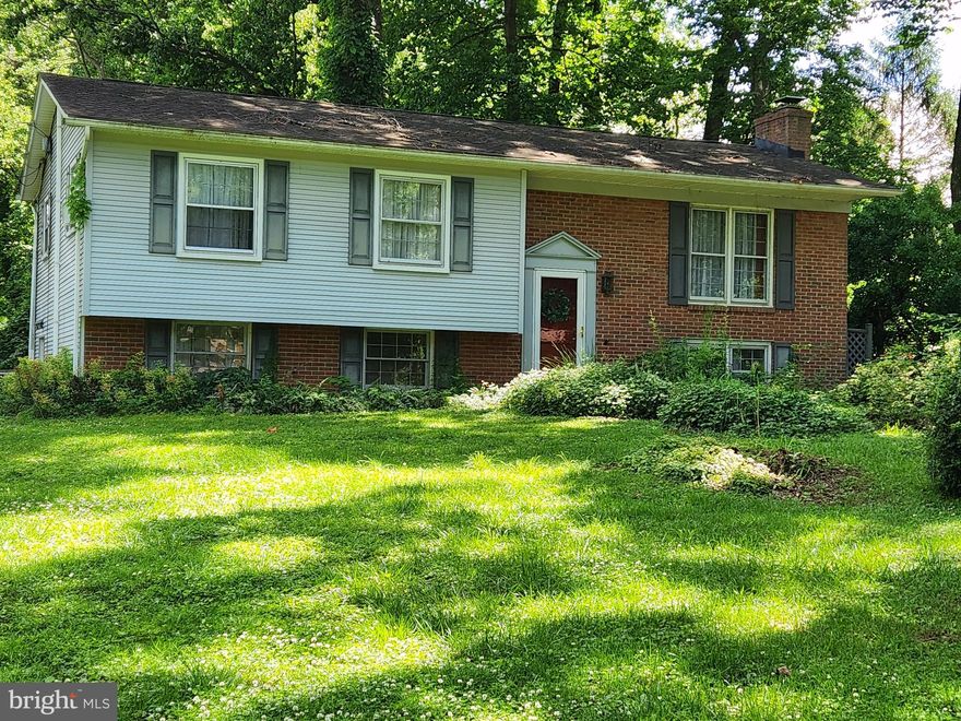 Location, price and a serious lack of inventory make this residence a hurry up and must see for frustrated lookers. 

Partially wooded corner lot in a mature, fully developed subdivision, just on the edge of Shepherdstown  ( one of the most popular cites in the state ) sits this 4bed 2bath split foyer ready for some TLC from your most creative side.  Fresh interior paint and new appliances. Being sold " as is "