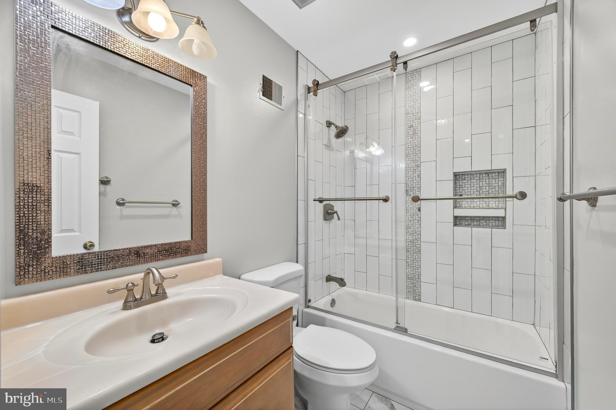 SULLY STATION - Residential