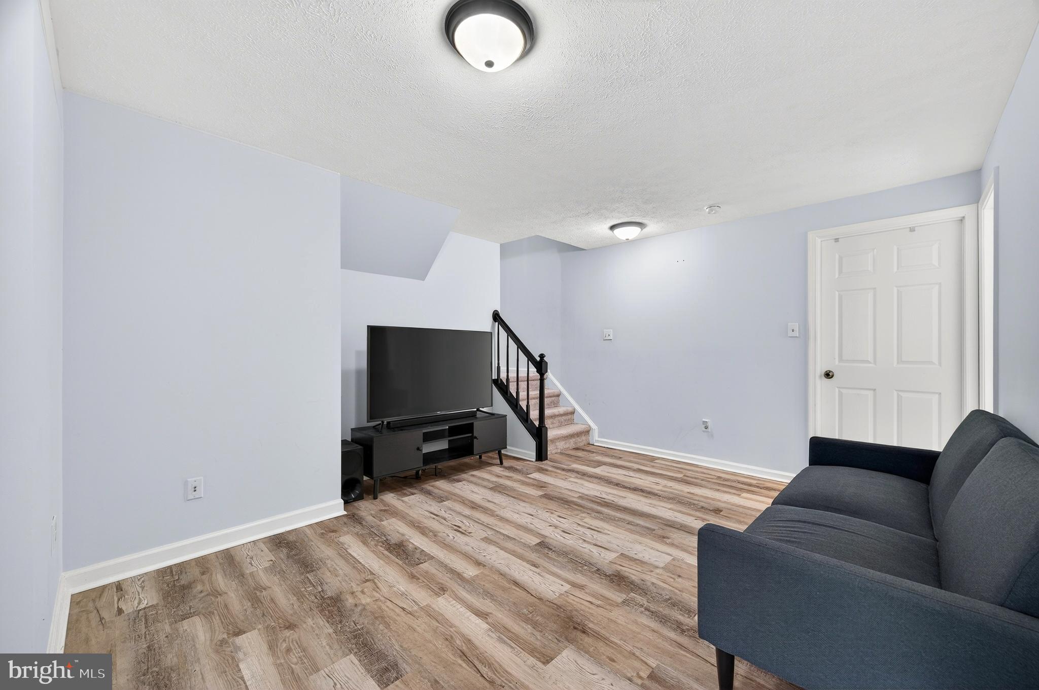 SULLY STATION - Residential