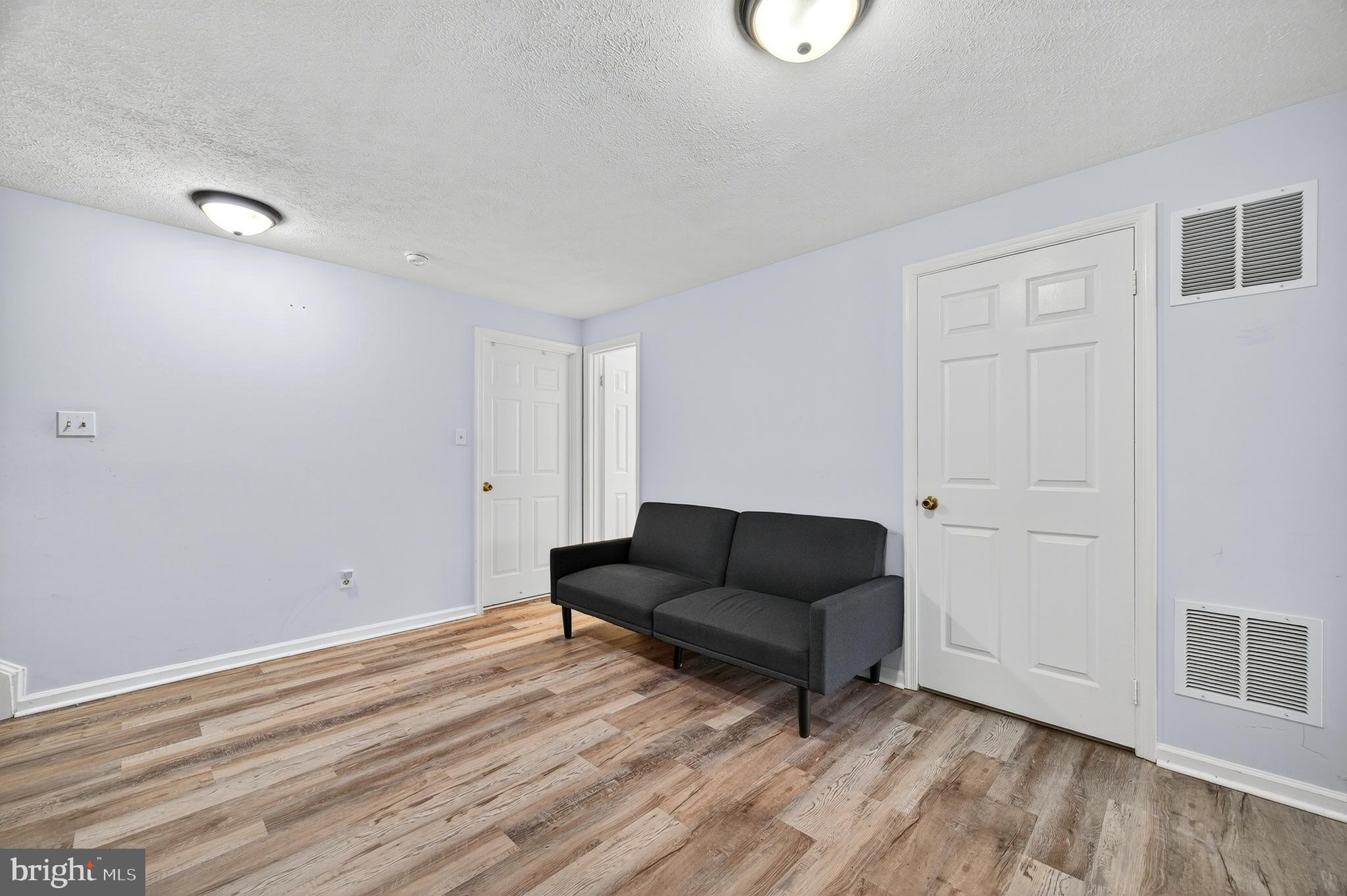 SULLY STATION - Residential