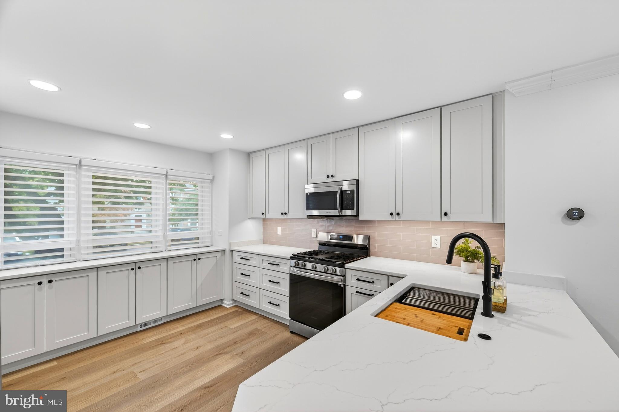 SULLY STATION - Residential