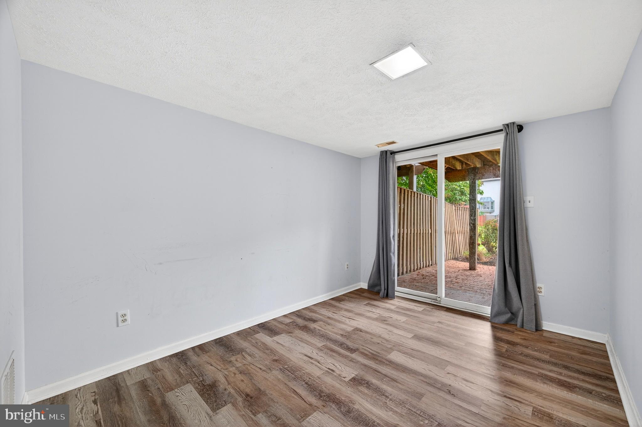 SULLY STATION - Residential