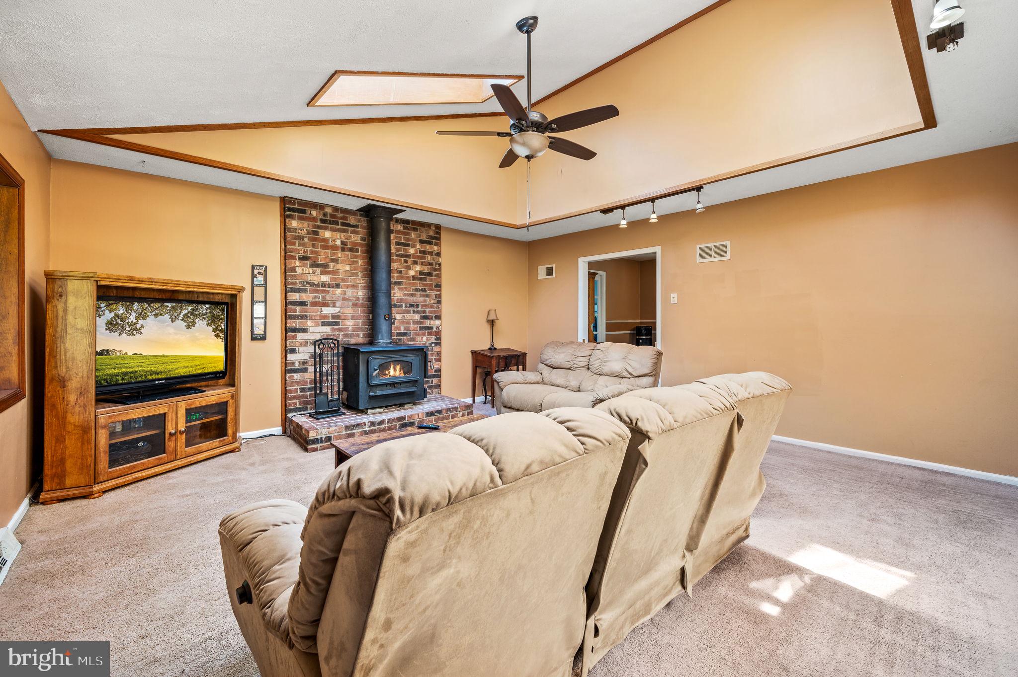 LANDES FARM ESTATE - Residential